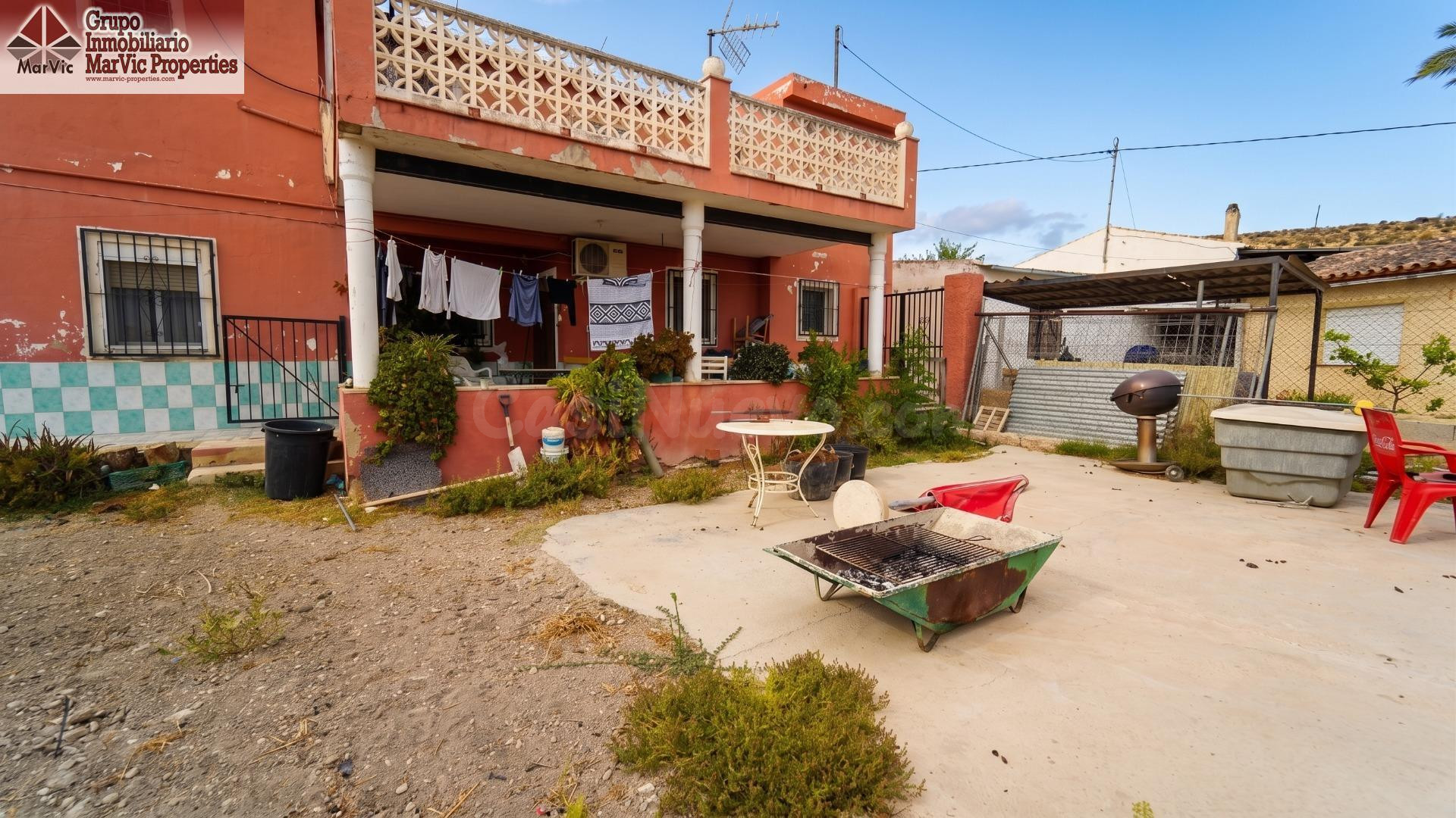 Encantadora Casa con Terreno en Villajoyosa - Ideal para Inv - foto 2