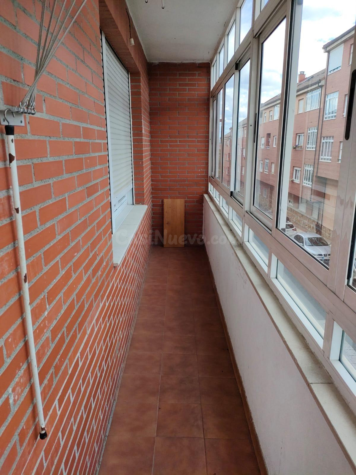 SE VENDE PISO EN TROBAJO DEL CAMINO