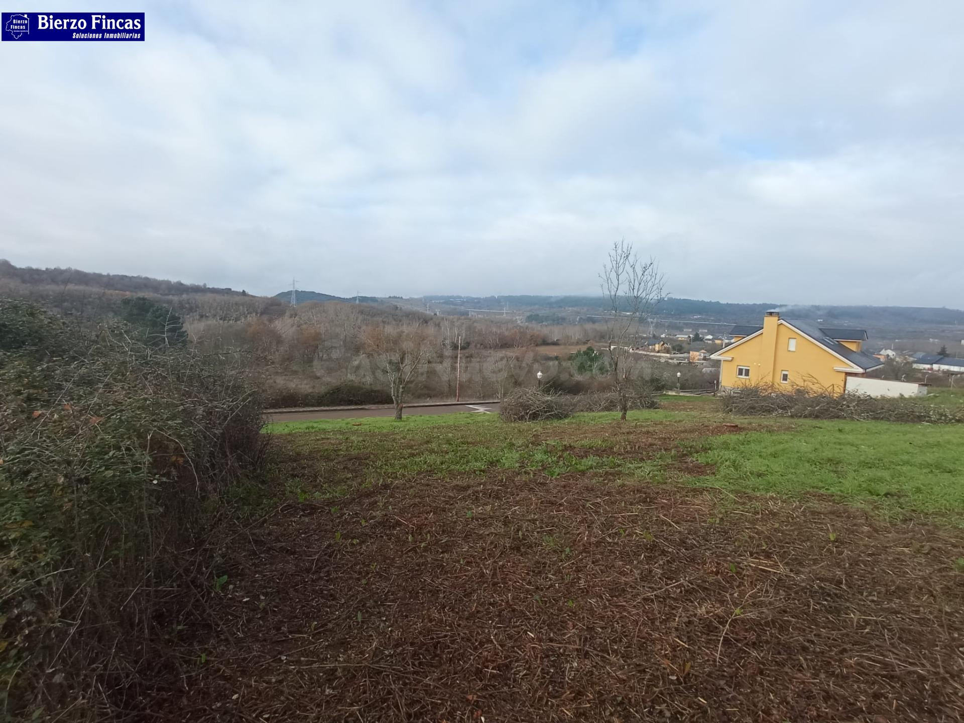 SE VENDE FINCA URBANA EN CALAMOCOS - foto 3