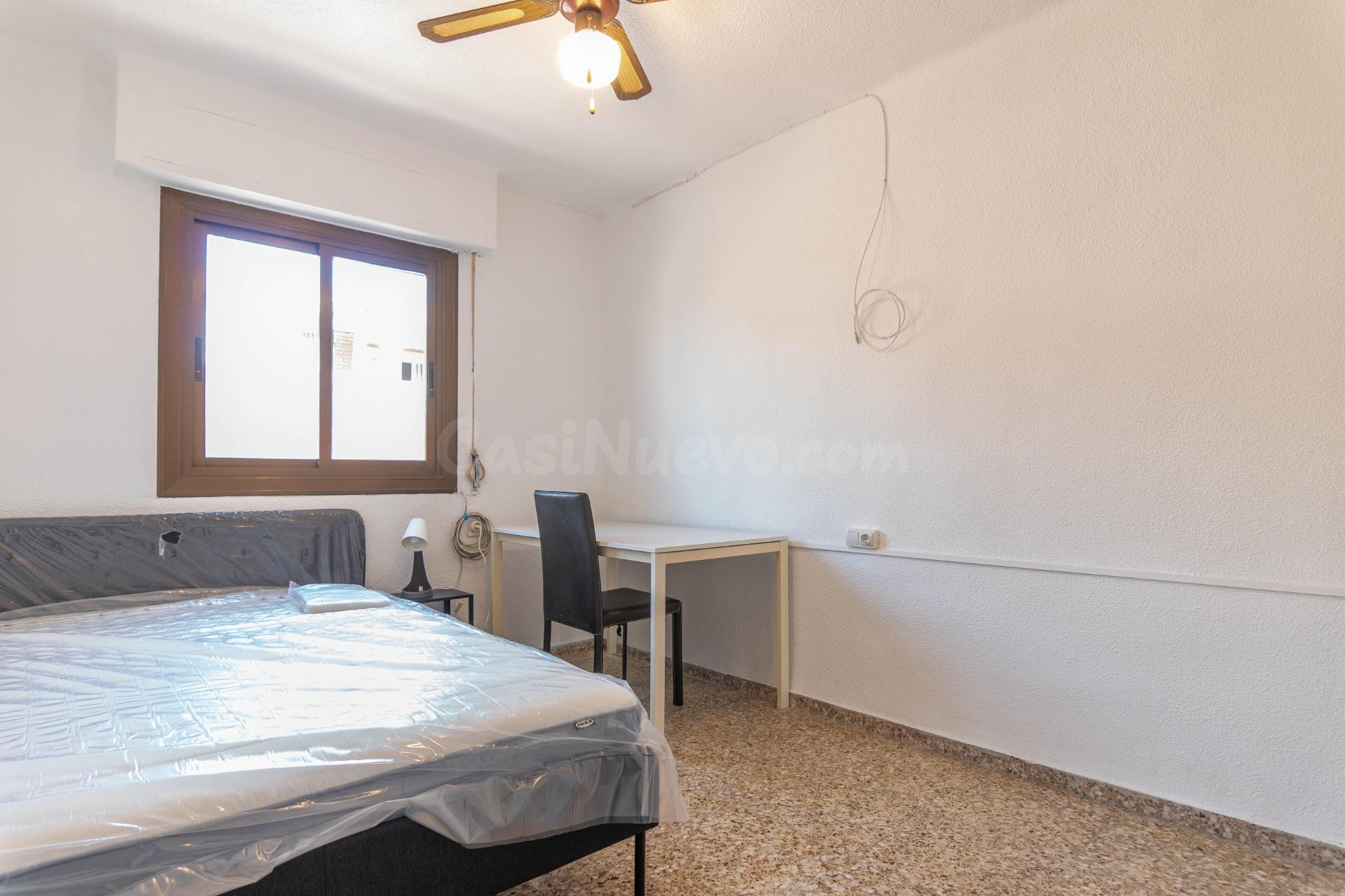 ¡Alquila tu habitación en Elda! - foto 2