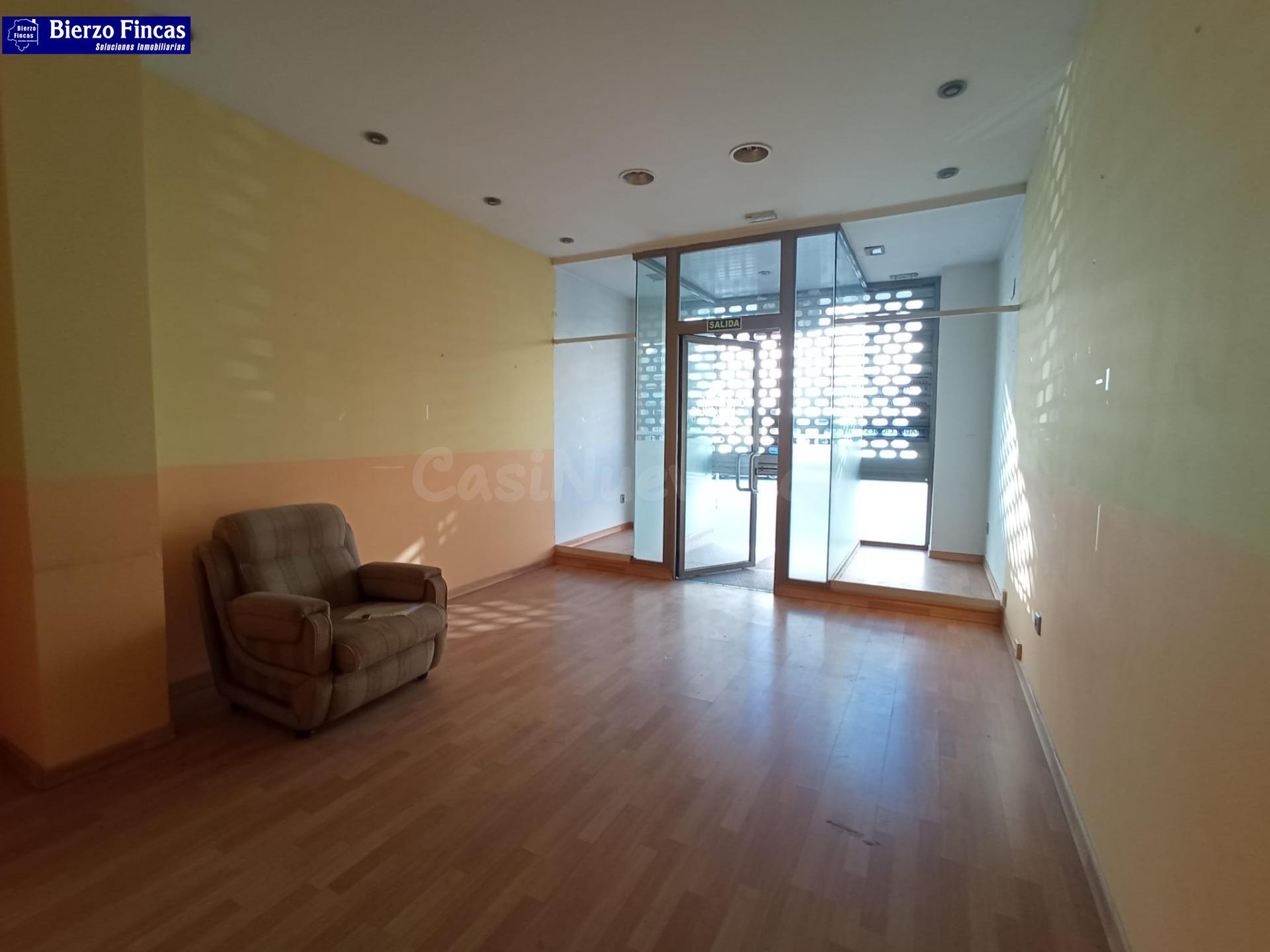 SE VENDE LOCAL COMERCIAL
