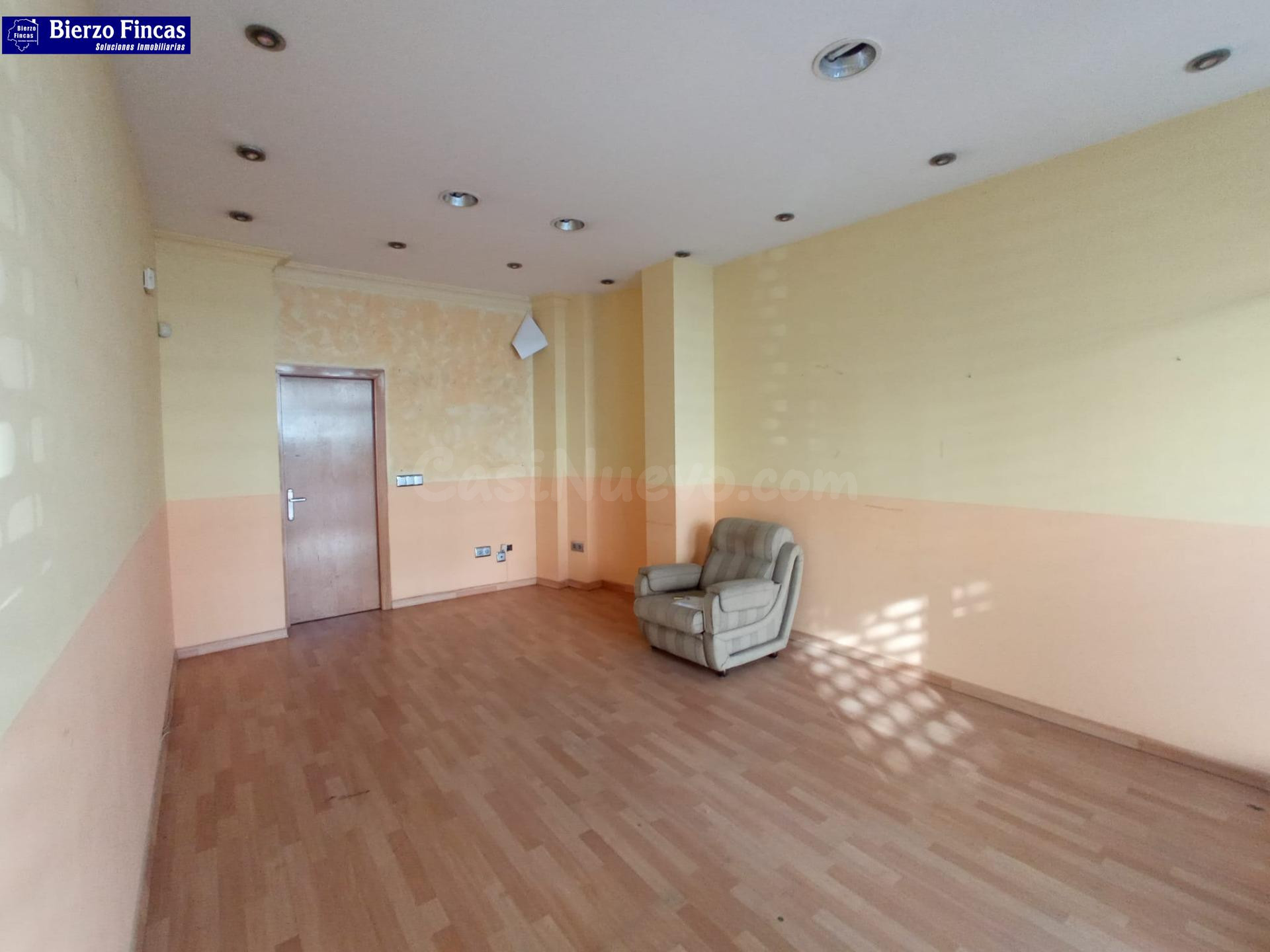 SE VENDE LOCAL COMERCIAL - foto 3