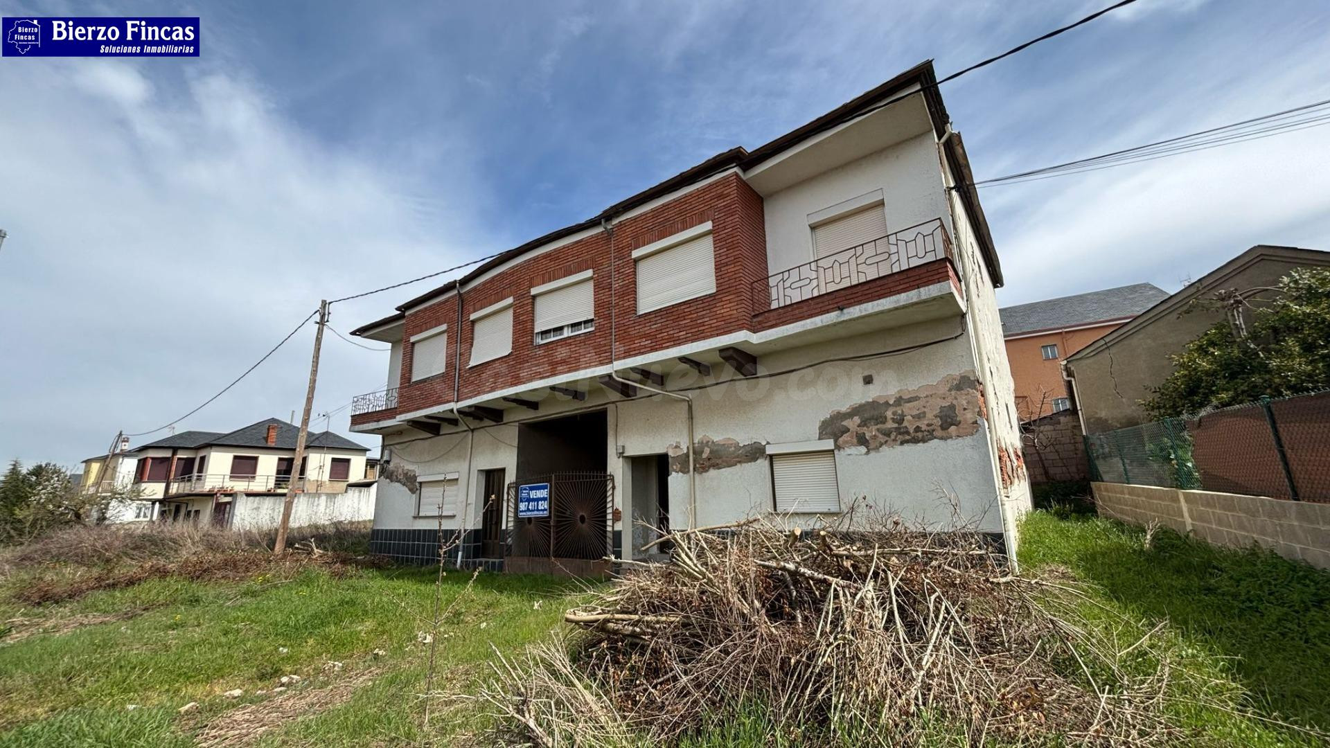 OPORTUNIDAD DE INVERSION VENTA DE CASA CON TERRENO EN CABAÑA