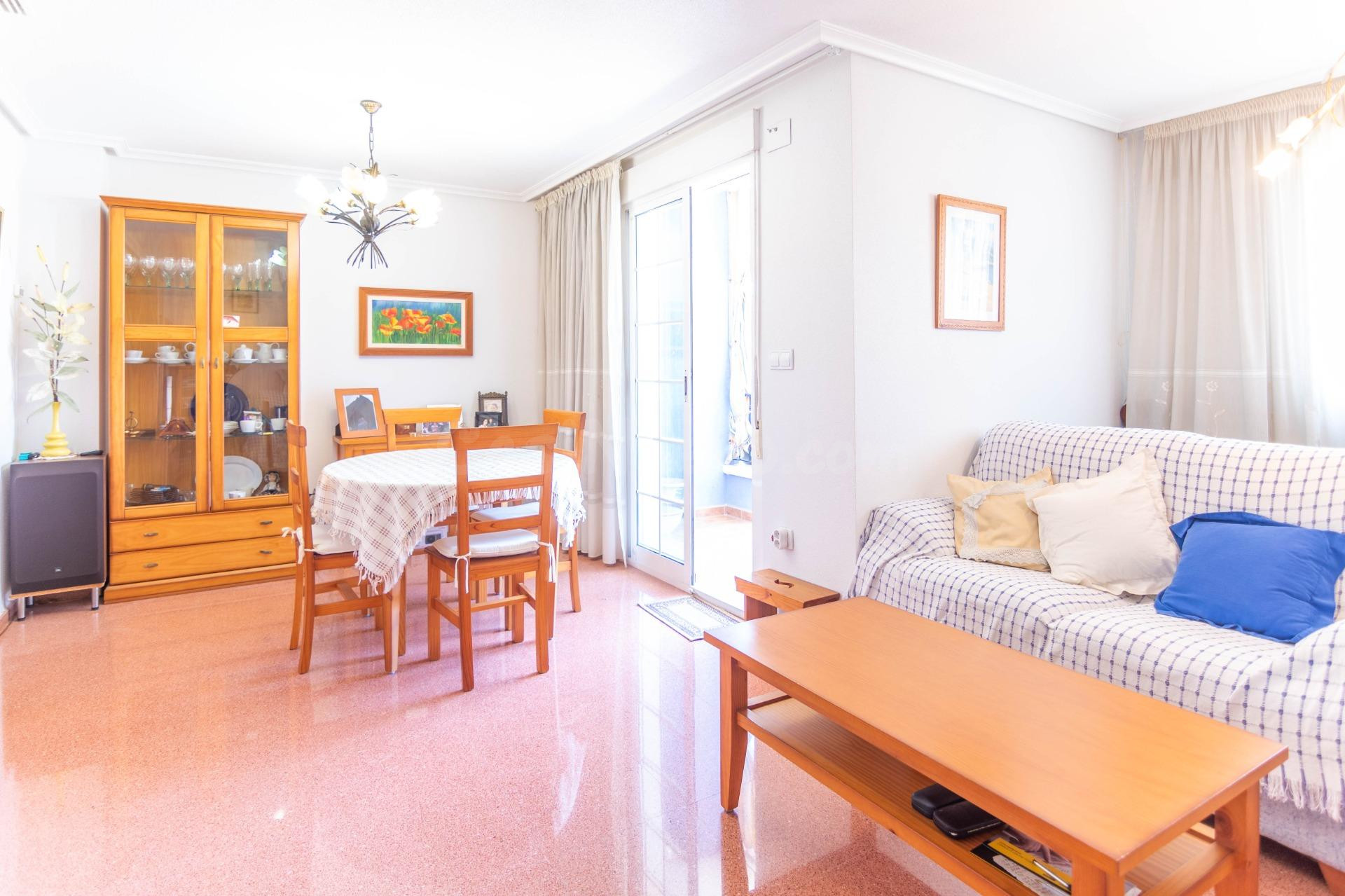 ¡Increíble Bungalow Seminuevo en el Corazón de Monforte del  - foto 2