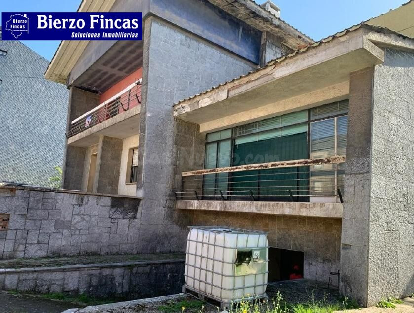 SE VENDE VIVIENDA EN BEMBIBRE