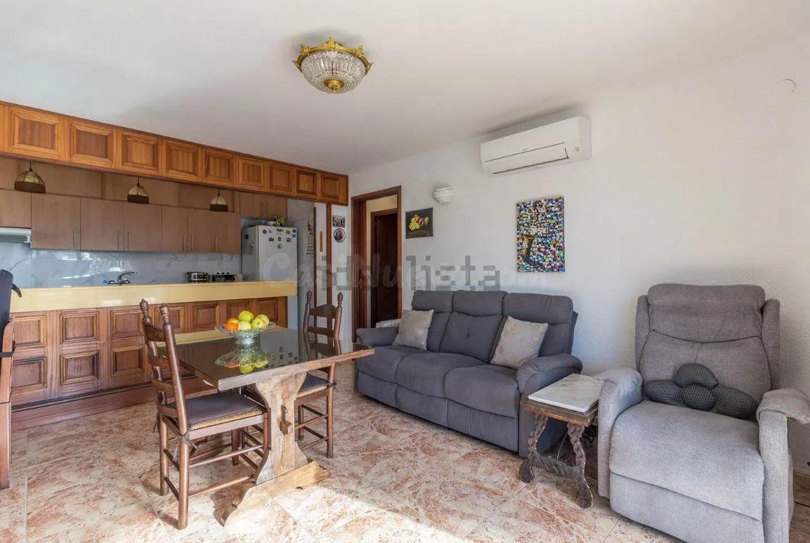 PISO EN CAMBRILS DE 2 habitaciones EN LA LLOSA CON PARKING. - foto 2