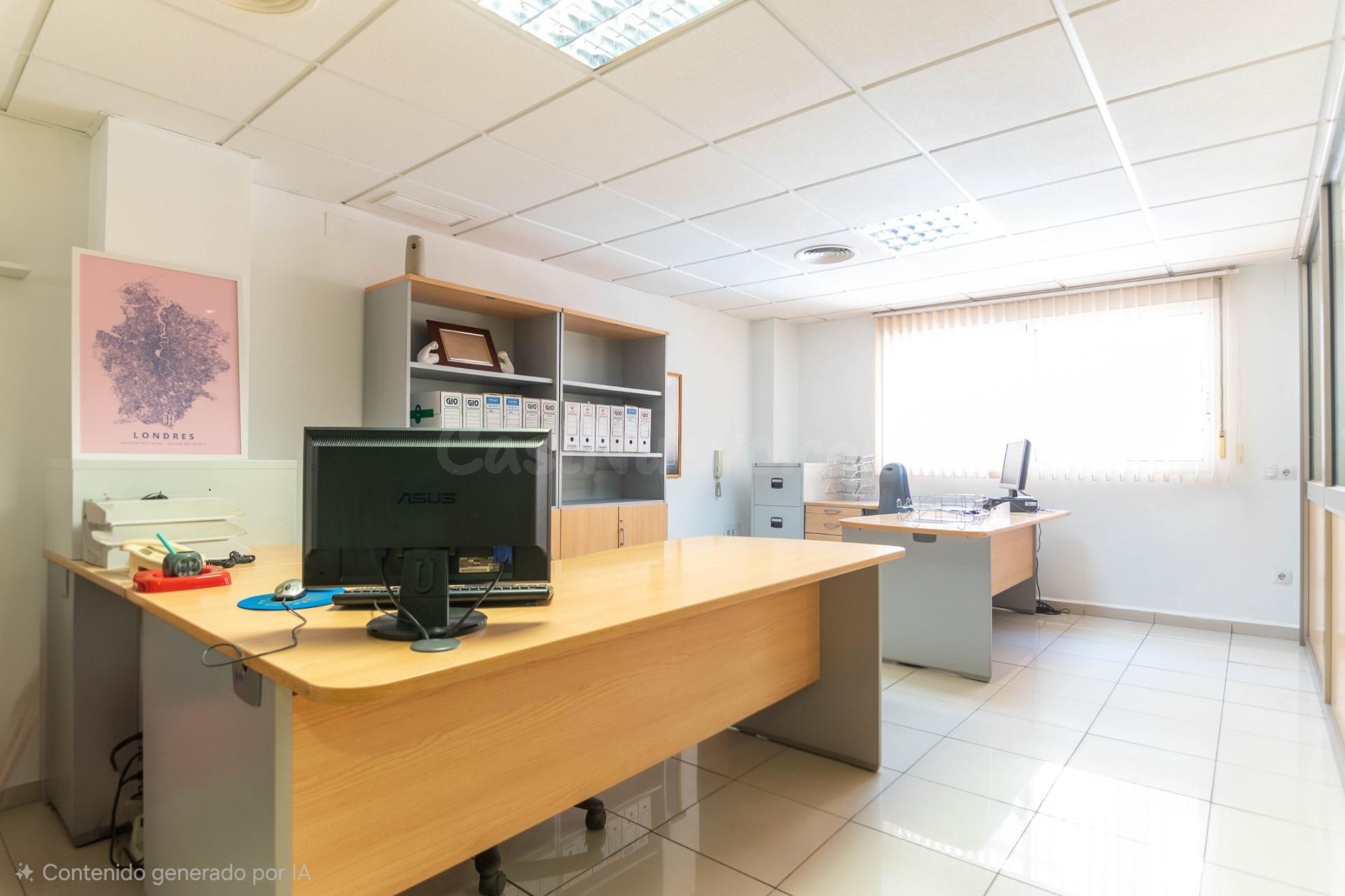¡GRAN OPORTUNIDAD DE INVERSIÓN EN ALICANTE!   ✨ Local de gra - foto 5