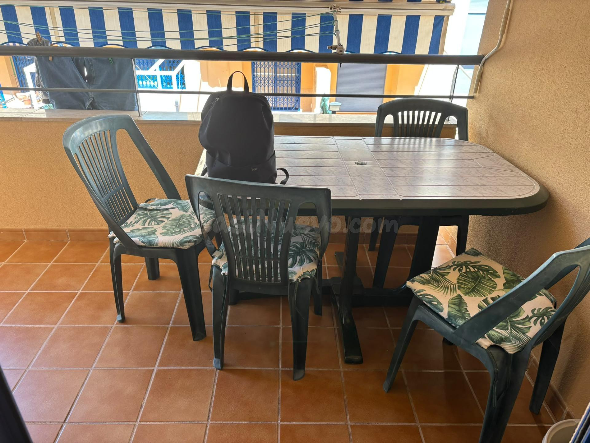 Apartamento con garaje y trastero en Canet a 260mts de la pl - foto 4
