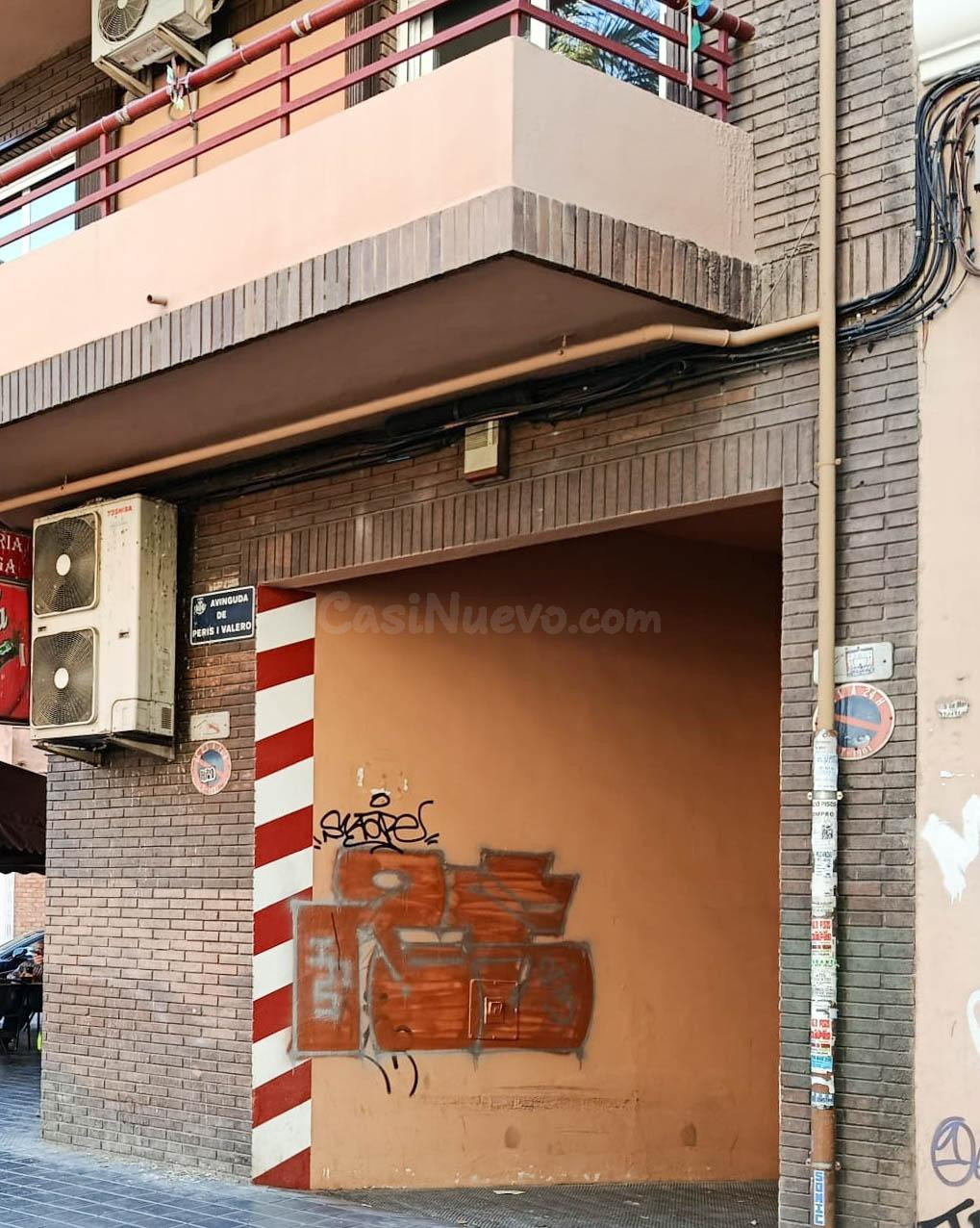 Plaza de garaje para coche pequeño - foto 2