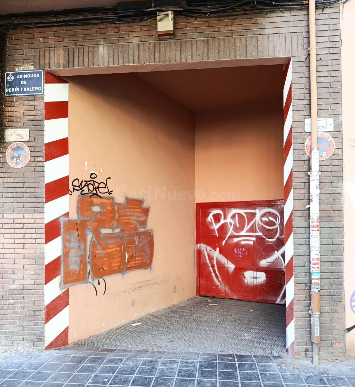 Plaza de garaje para coche pequeño - foto 3