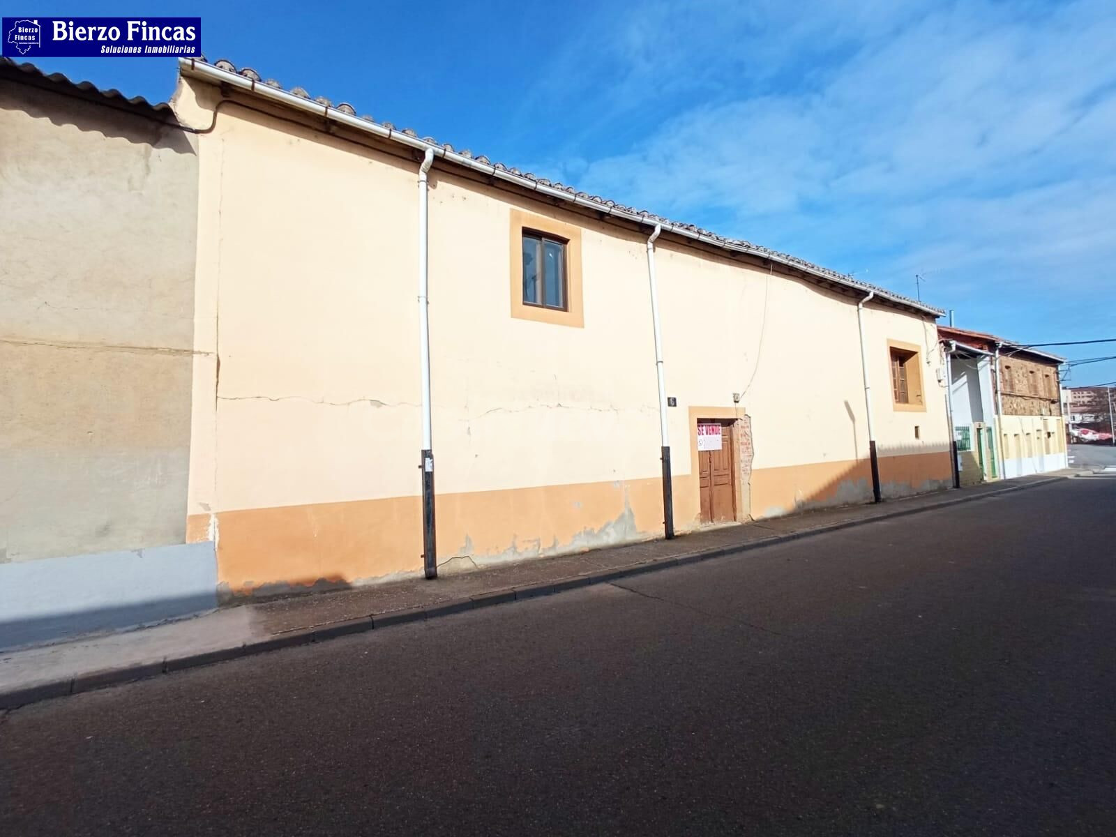 SE VENDE CASA PARA REFORMAR EN ASTORGA - foto 4