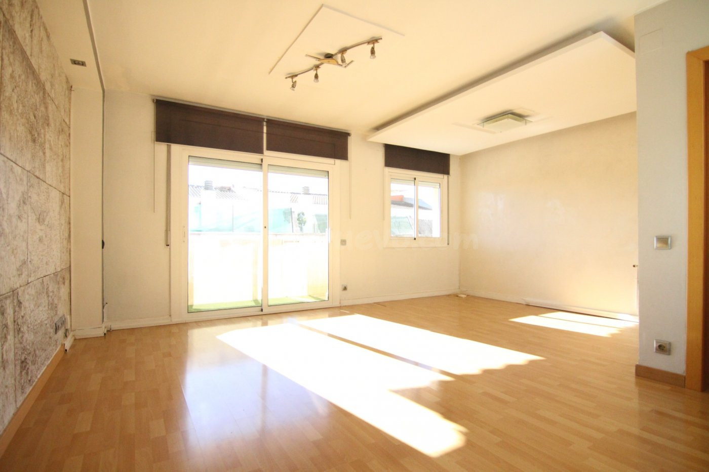 Luminoso piso de 3 habitaciones en zona céntrica junto al Bo