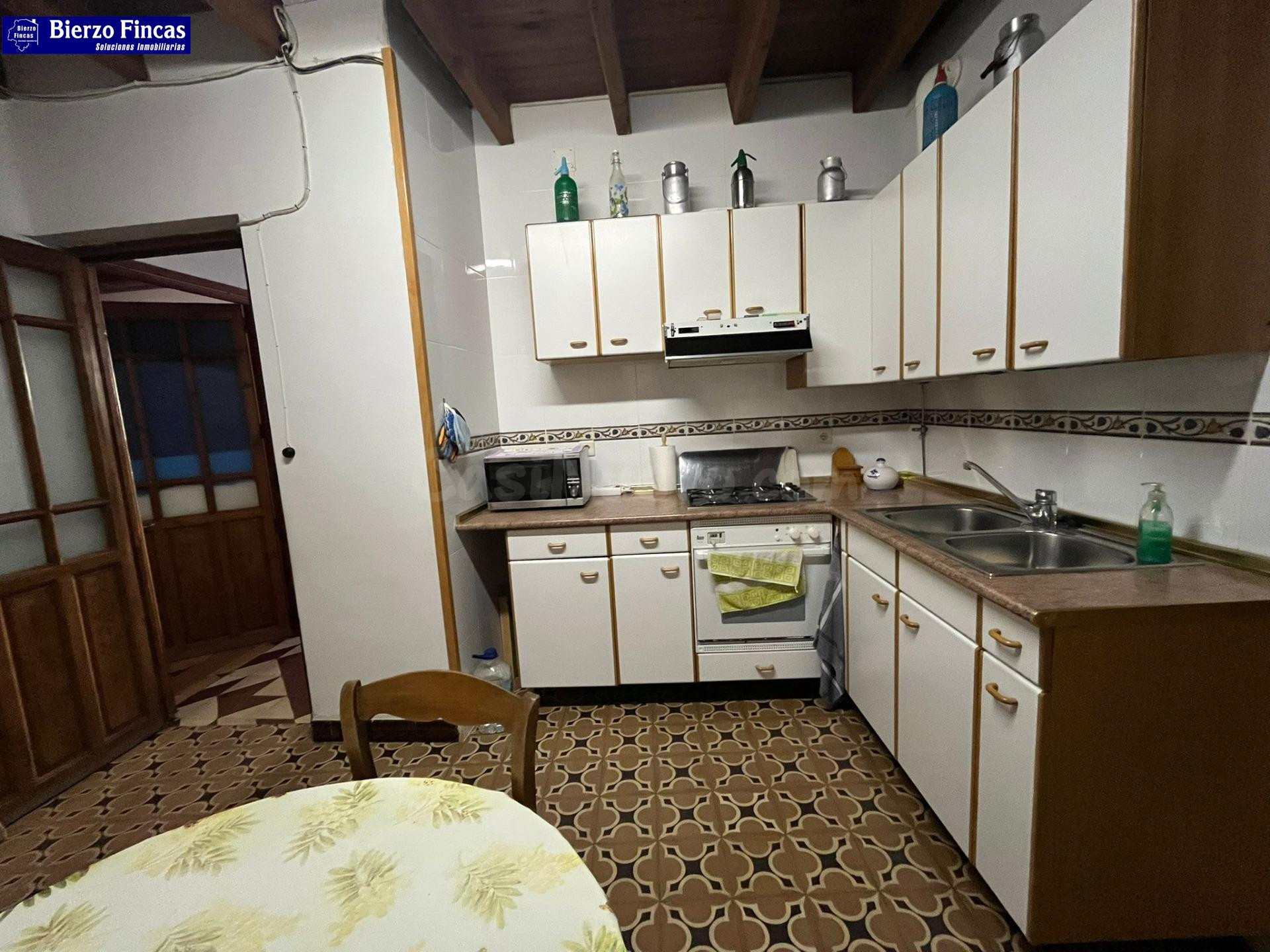 VENTA DE CASA RURAL EN ASPARIEGO!!! - foto 4