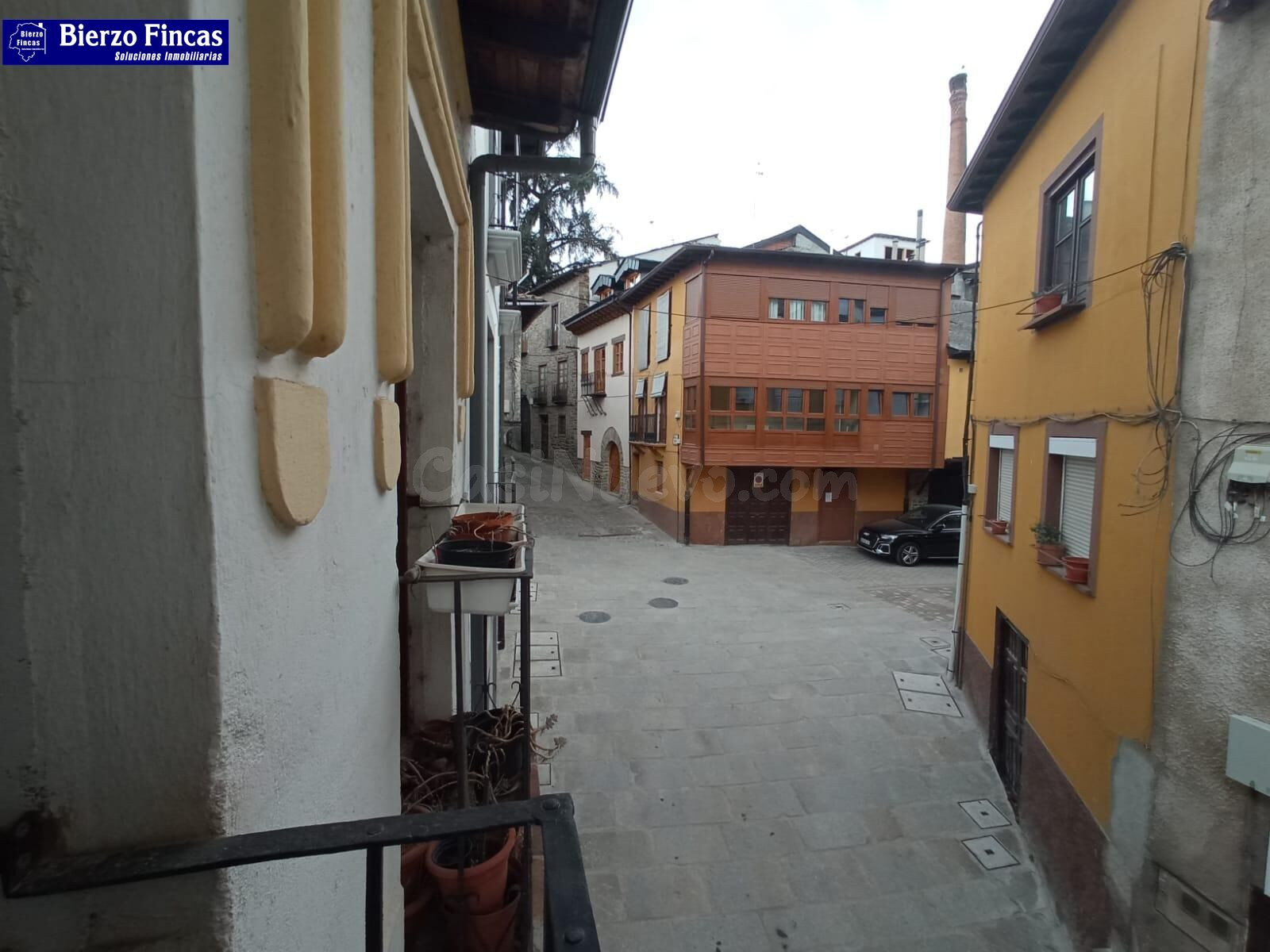 SE VENDE CASA EN VILLAFRANCA - foto 2