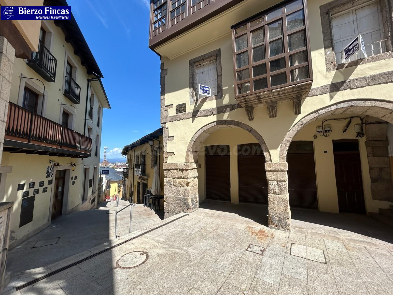 OPORTUNIDAD DE INVERSIÓN EN EL CASCO ANTIGUO DE PONFERRADA - foto 3