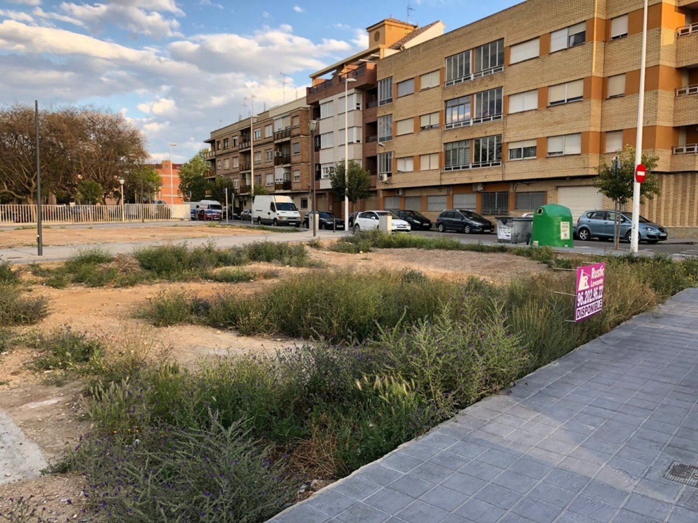 ESTUPENDO SOLAR JUNTO AL PARQUE DE LA BOMBILLA - foto 3