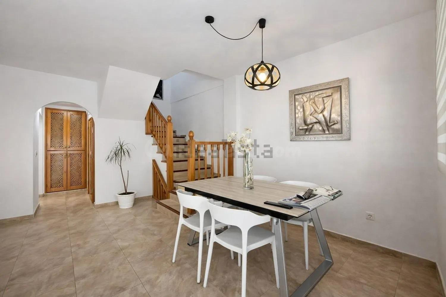 Bungalow Independiente en Urbanización Olivo de Oro - Gran A - foto 4