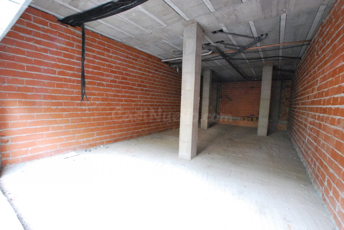 Local comercial Lliria tranquila zona frente parque ajardina - foto 2