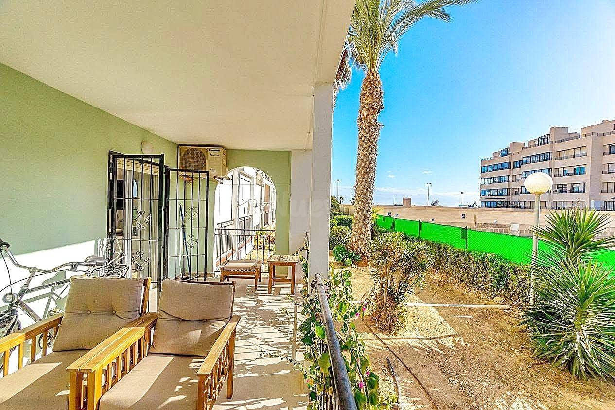 ¡Tu hogar muy cerca del mar! en Torrevieja !!! - foto 2