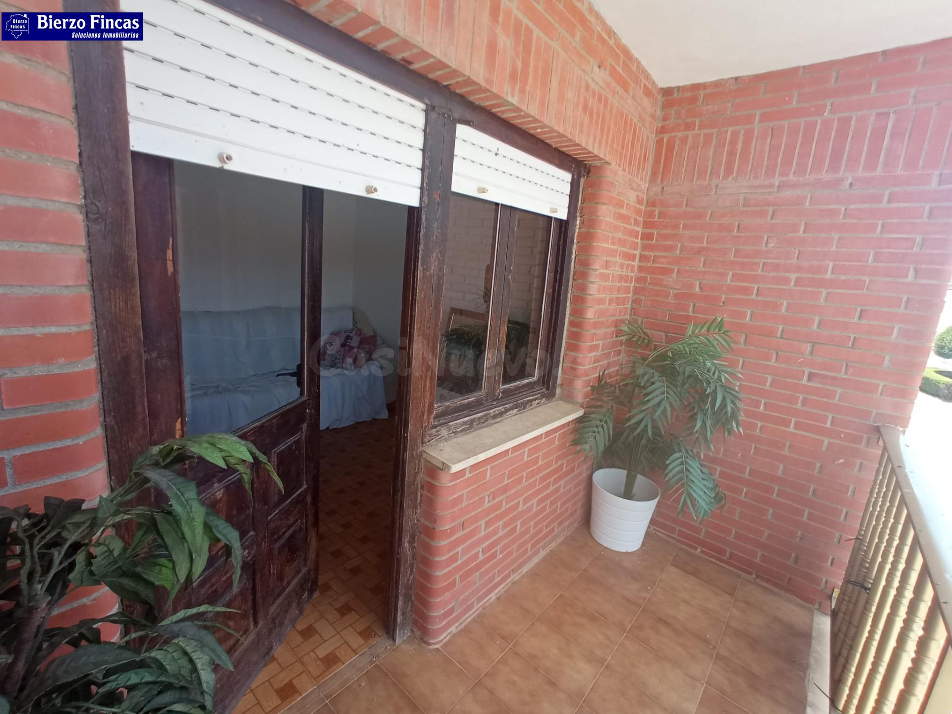 SE VENDE CASA EN MIÑAMBRES DE LA VALDUERNA - foto 4