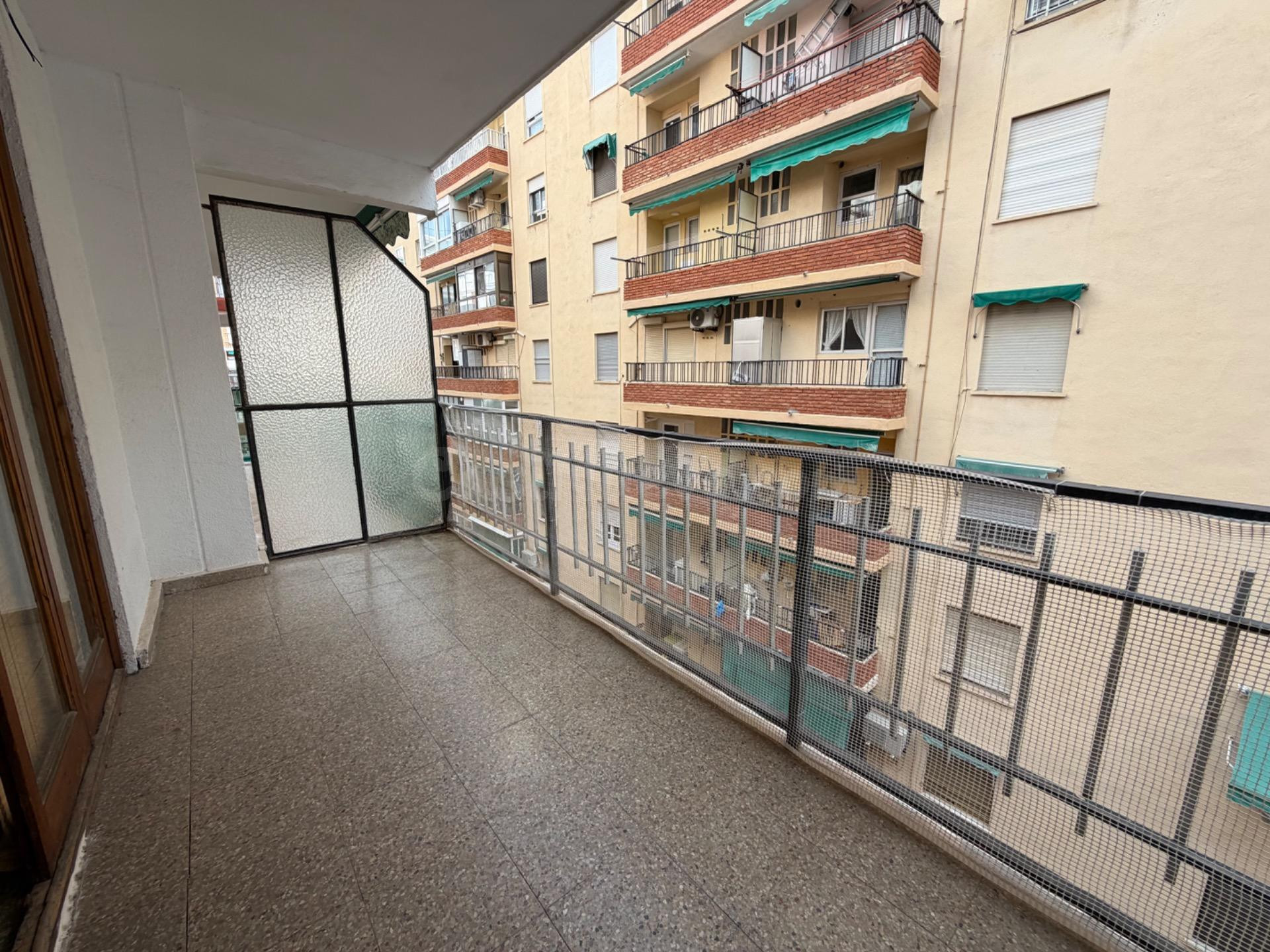 PISO - APARTAMENTO EN CULLERA A 200 M DE LA PLAYA - foto 4