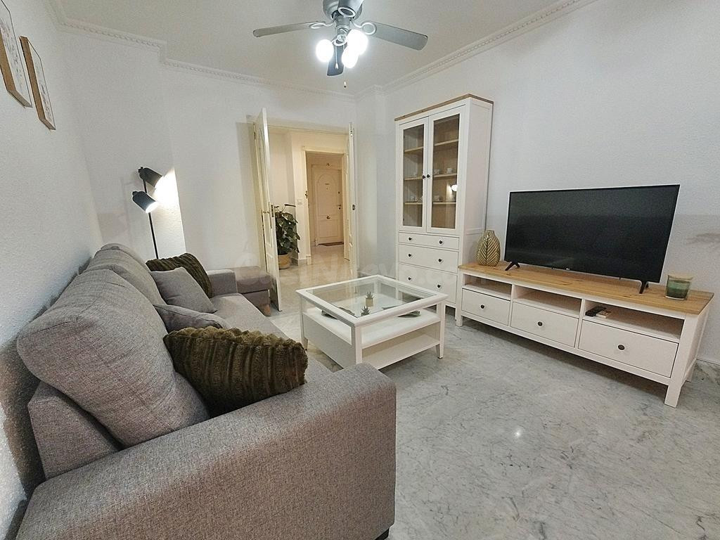 Piso 2 habitaciones en alquiler - Playa Levante - foto 2
