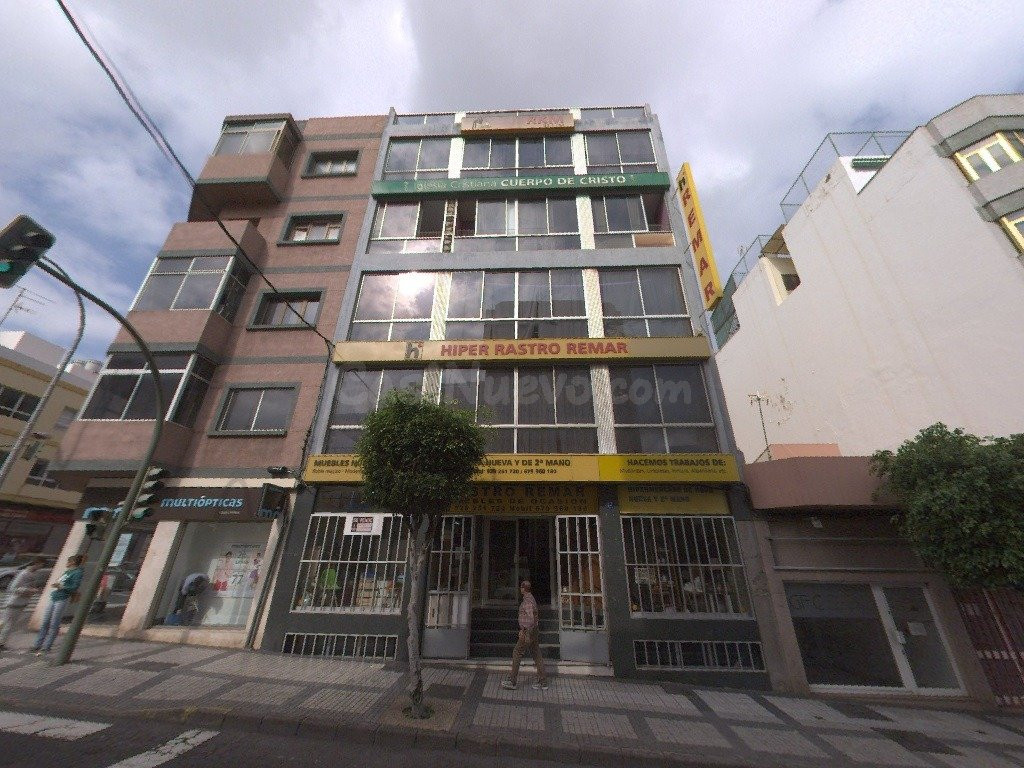 EDIFICIO de uso mixto PEDRO INFINITO