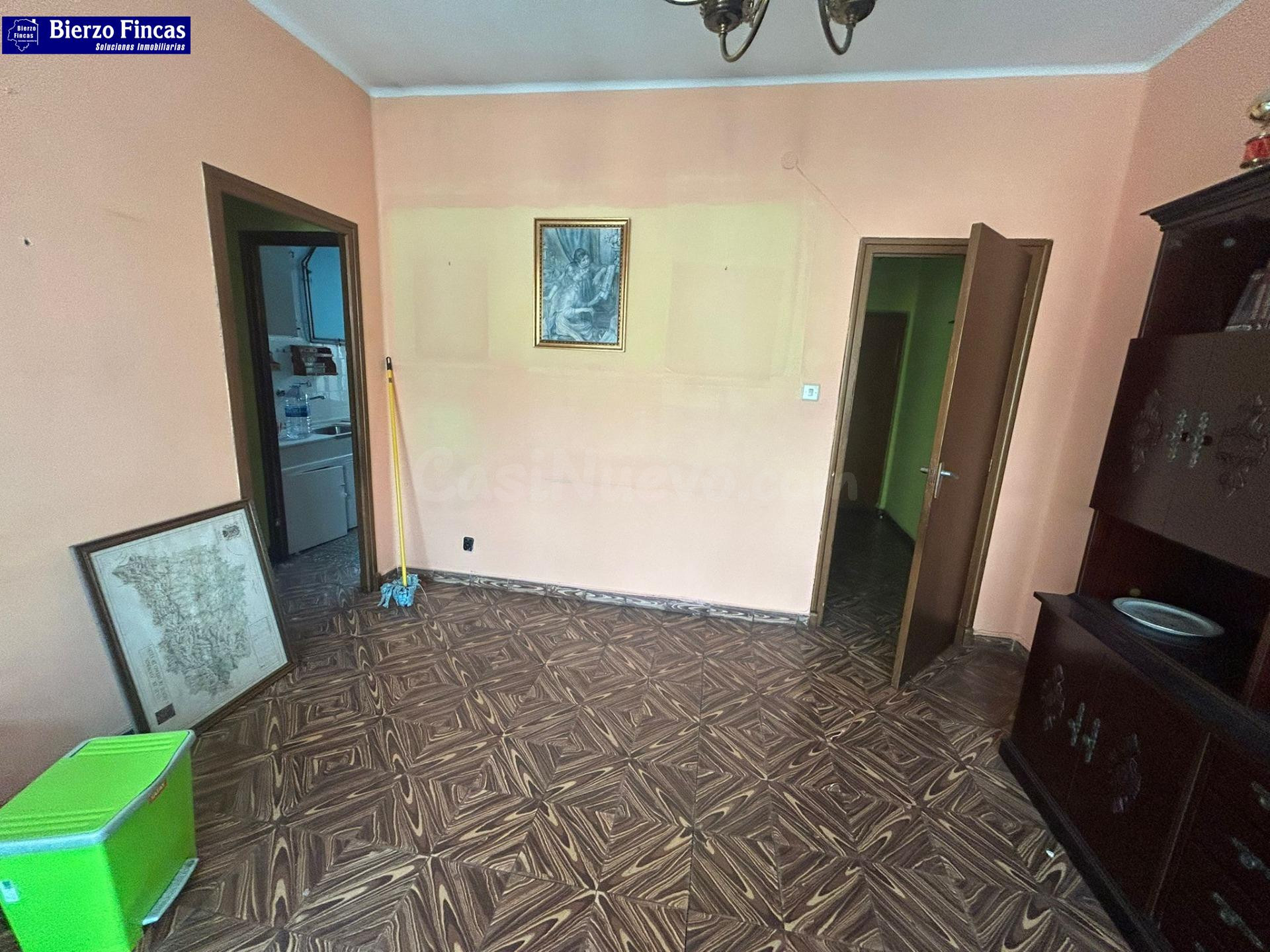 SE VENDE EDIFICIO EN PONFERRADA - foto 5