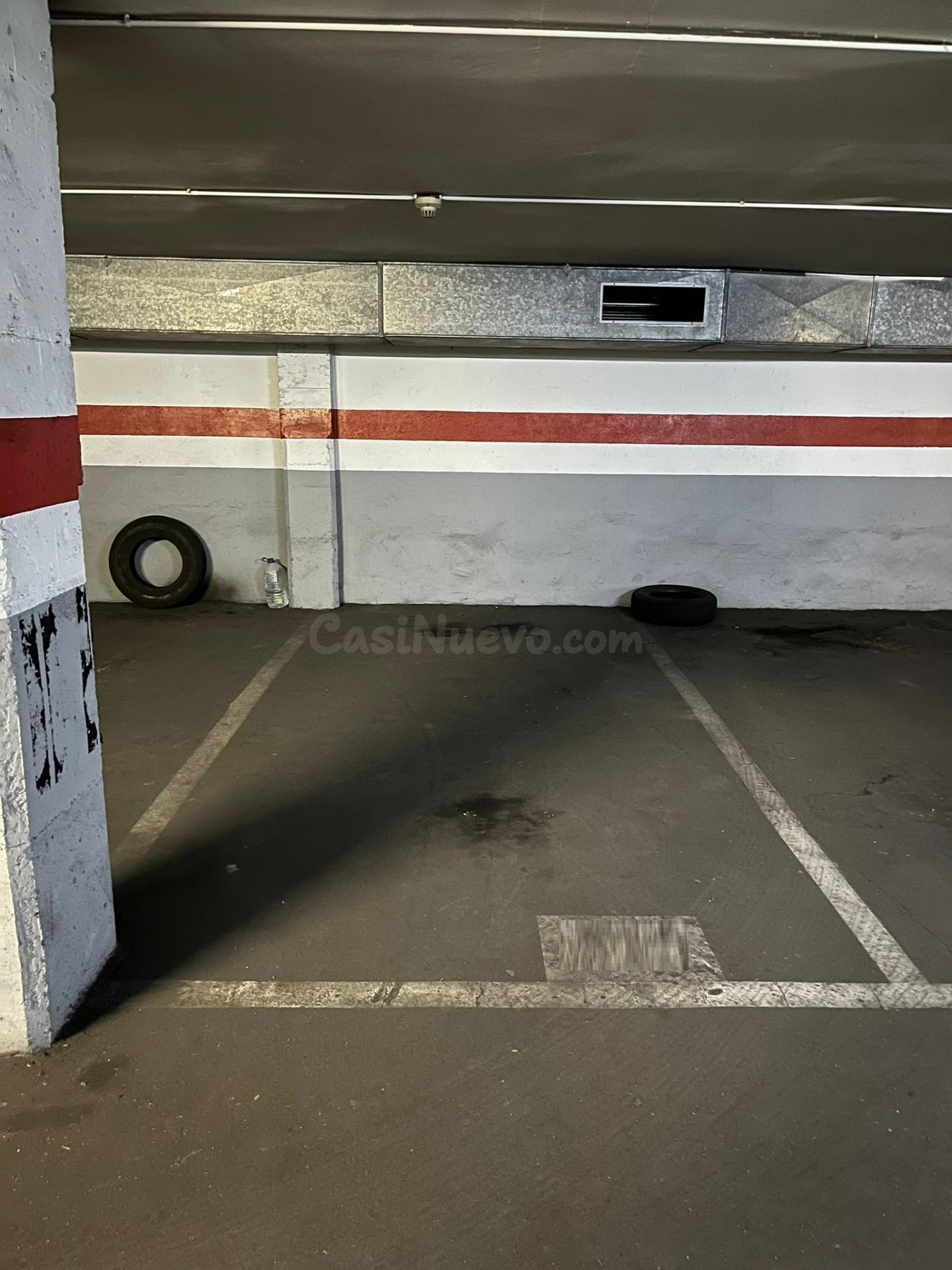 Plaza de parking en Travesía Industrial de Bellvitge - foto 3