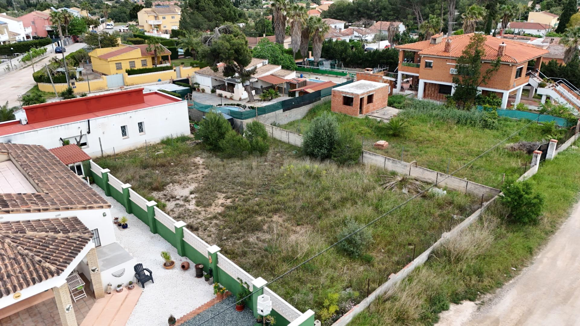 PARCELA EN LLIRIA