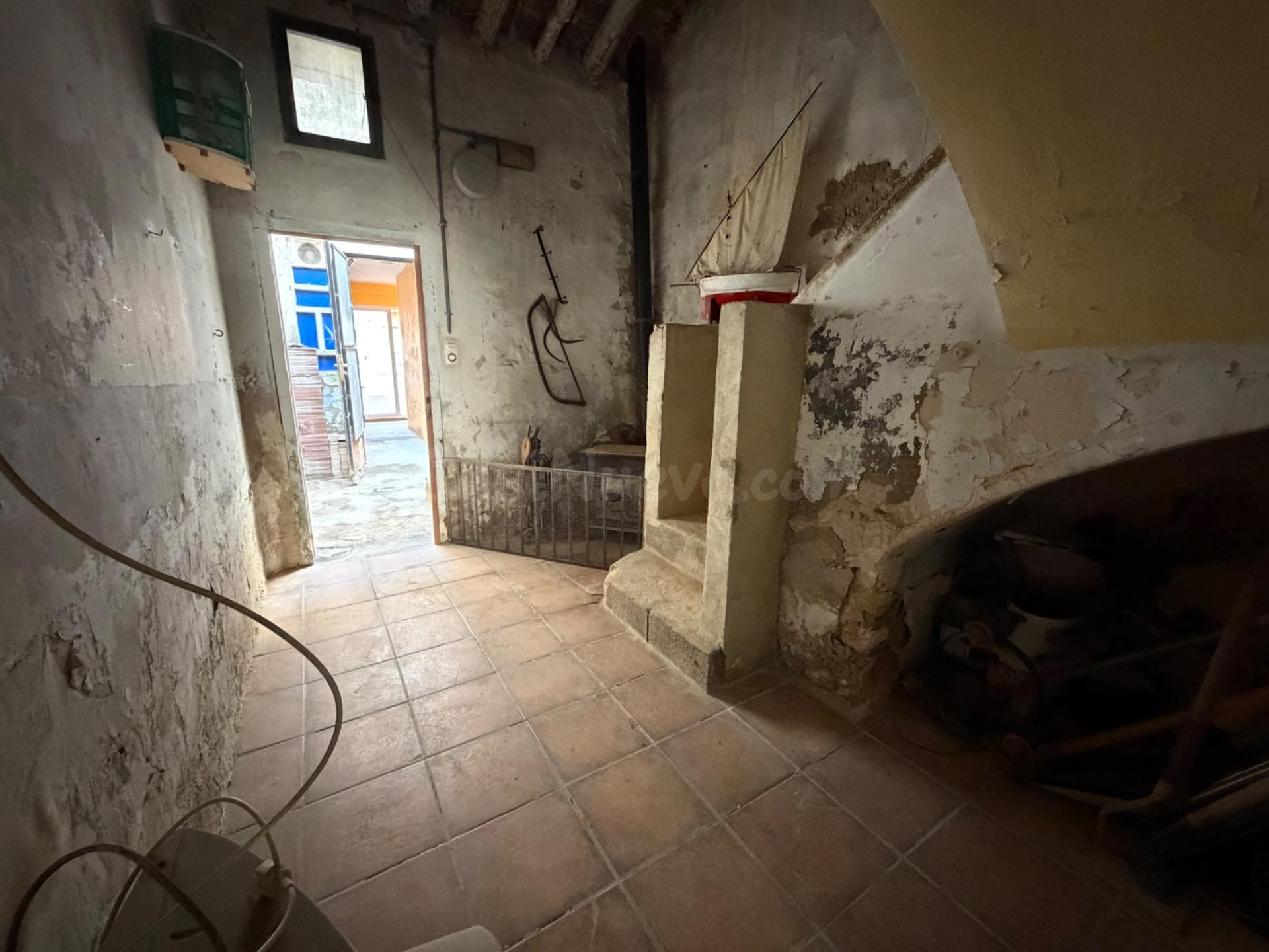 CASA DE PUEBLO PARA REFORMAR EN ALCUBLAS - foto 4