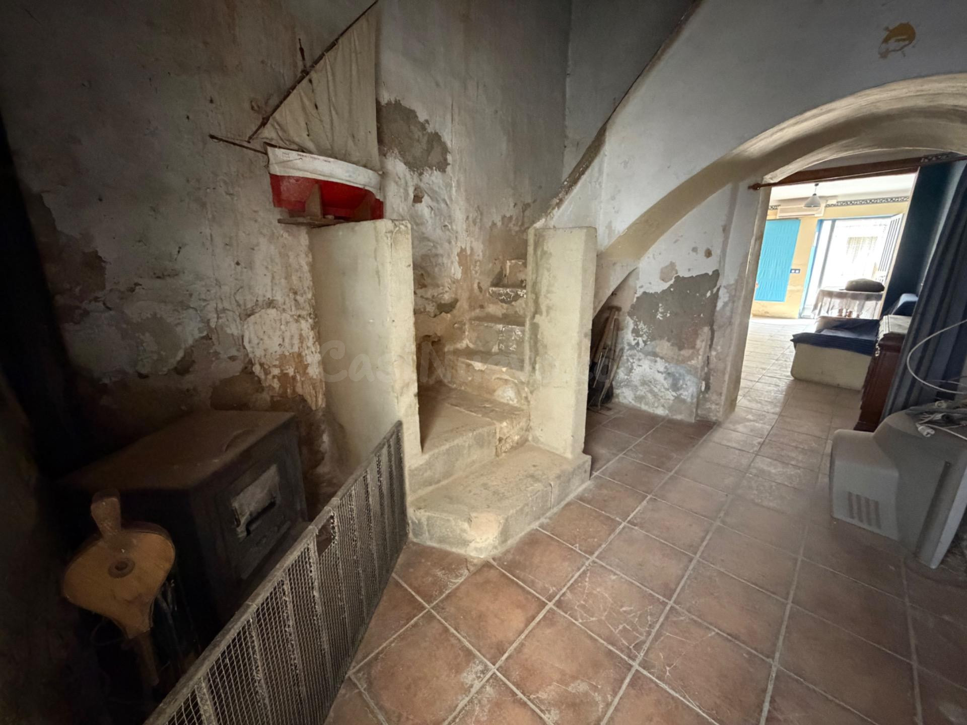CASA DE PUEBLO PARA REFORMAR EN ALCUBLAS - foto 5