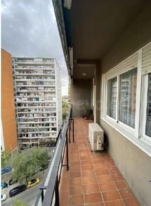 Para Inversión: piso alquilado hasta 2028 con balcón y vista - foto 4