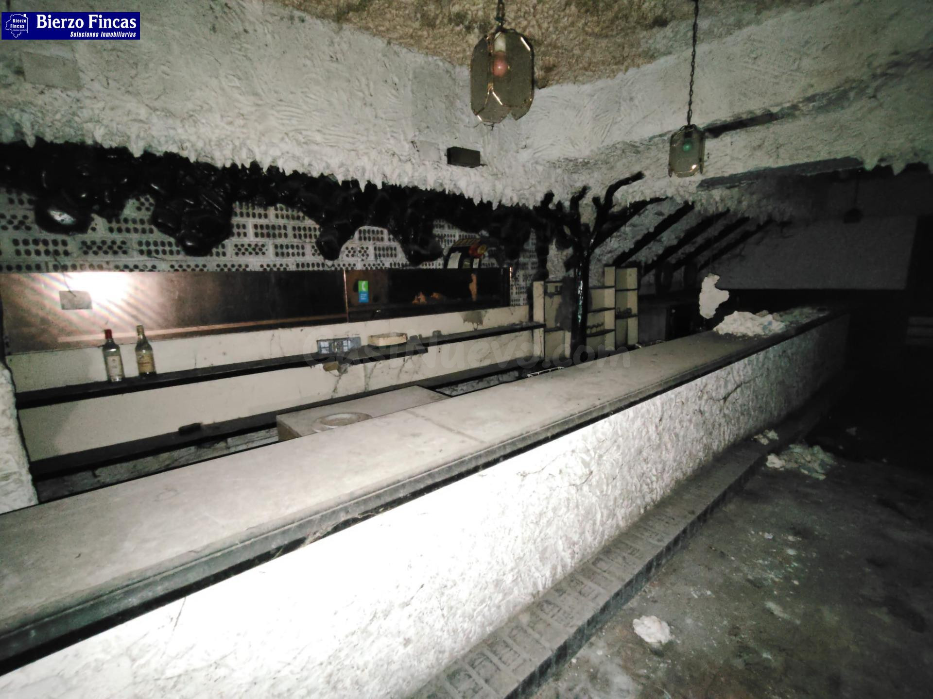 SE VENDE LOCAL SÓTANO EN CUATROVIENTOS - foto 5