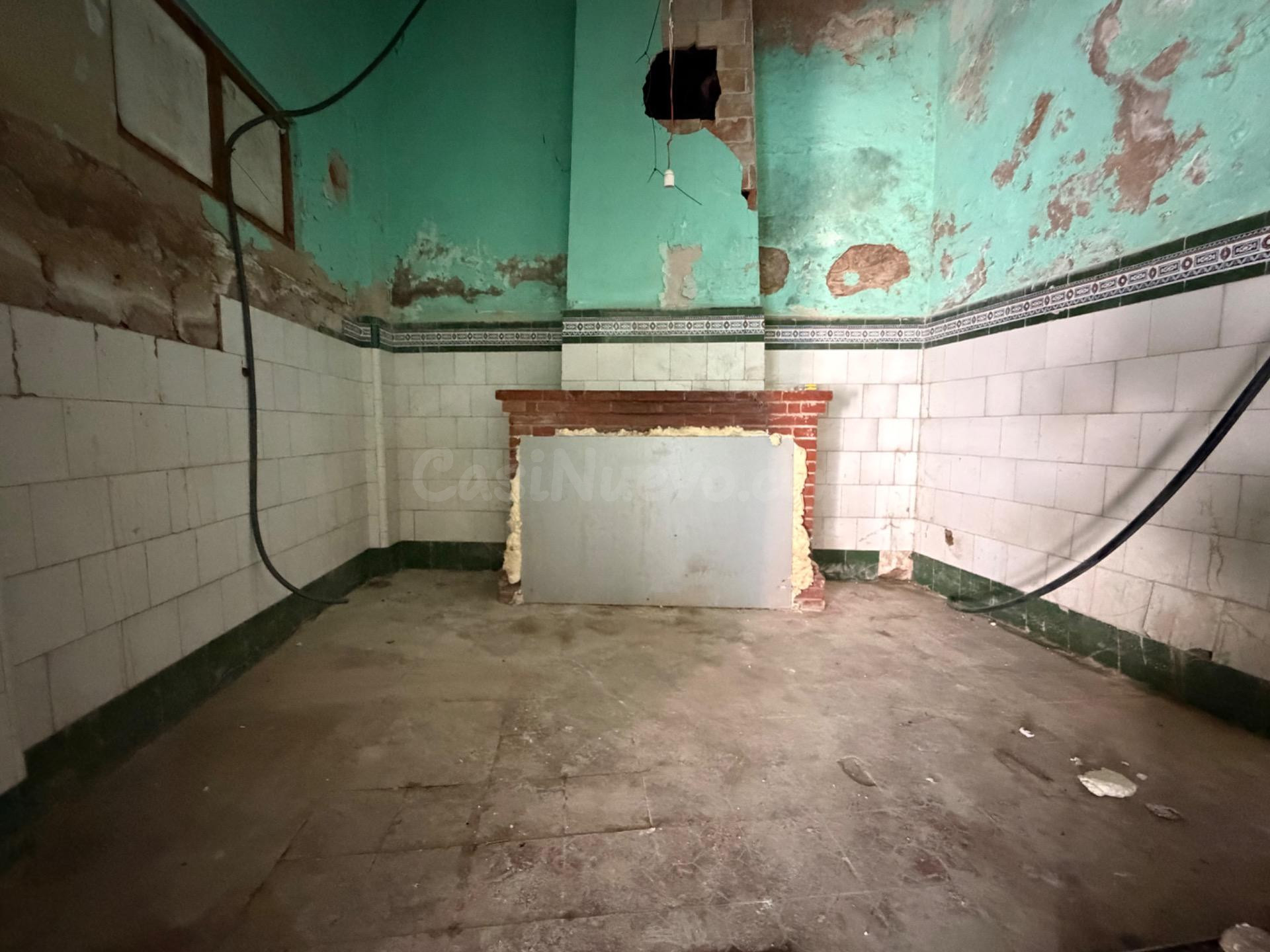 GRAN CASA DE PUEBLO PARA REFORMAR - foto 4