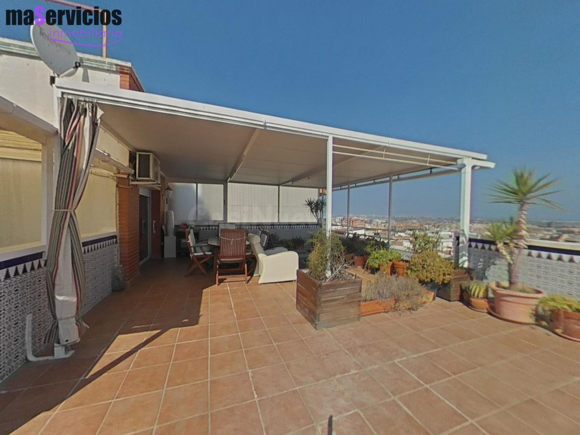 Ático único con terraza panorámica en Albarrosa, Viladecans - foto 3