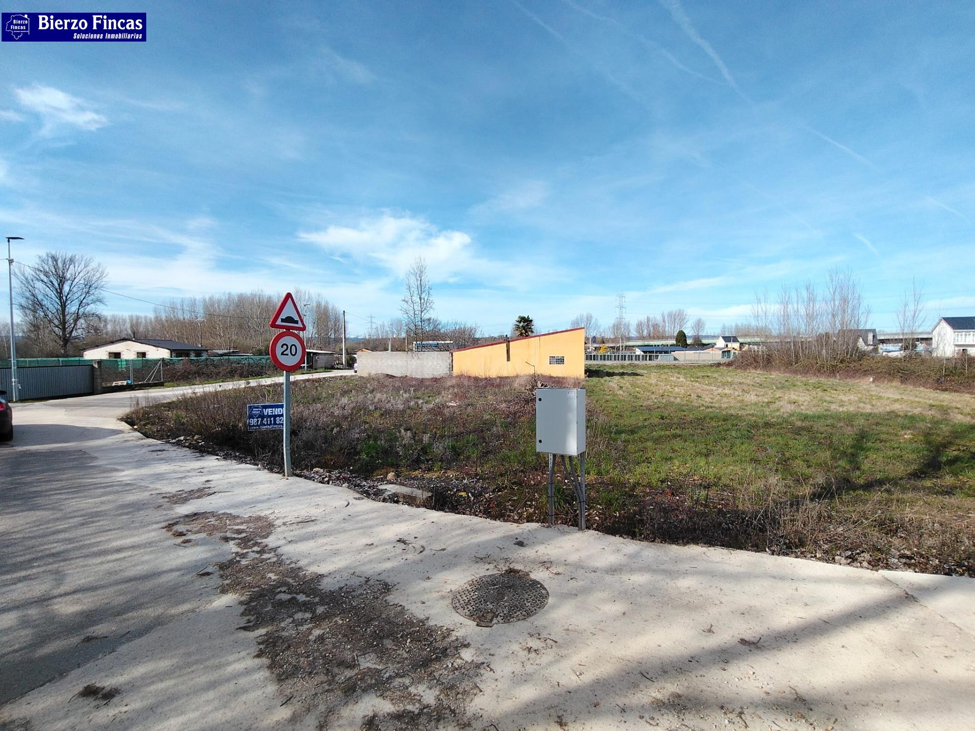 ☀️☀️SE VENDE FINCA EN COLUMBRIANOS☀️☀️ - foto 3