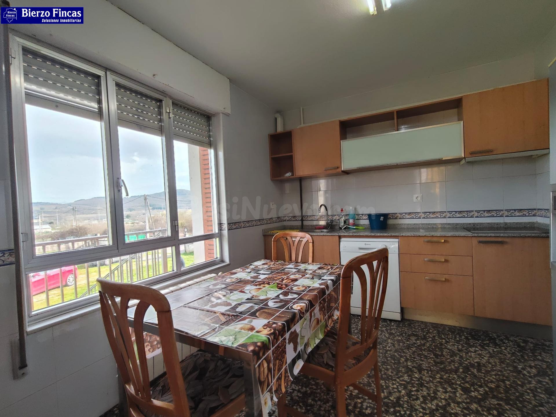 ️ ️SE VENDE GRAN PARCELA CON CASA Y NAVE EN BARCENA️ ️ - foto 3
