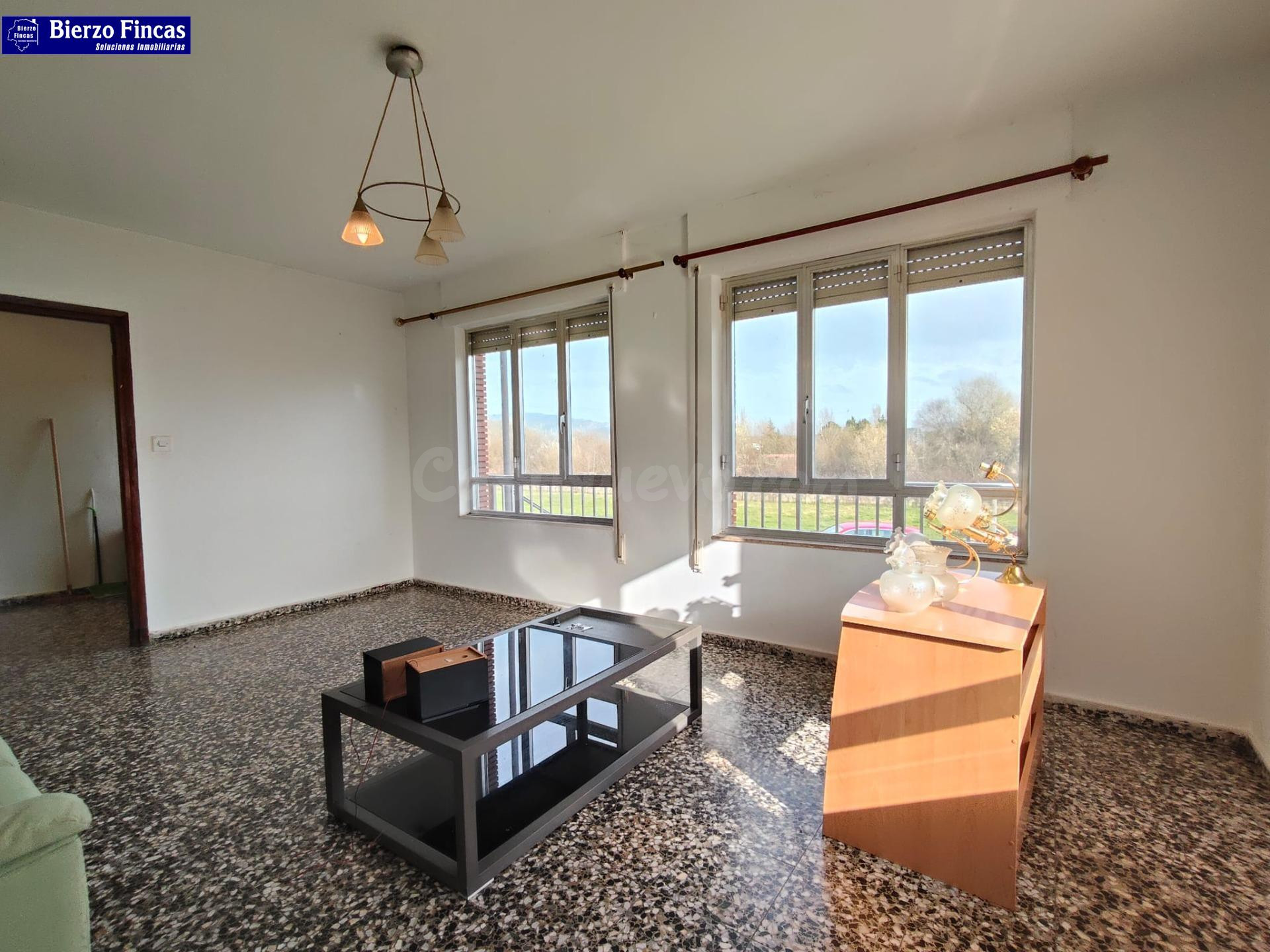 ️ ️SE VENDE GRAN PARCELA CON CASA Y NAVE EN BARCENA️ ️ - foto 4