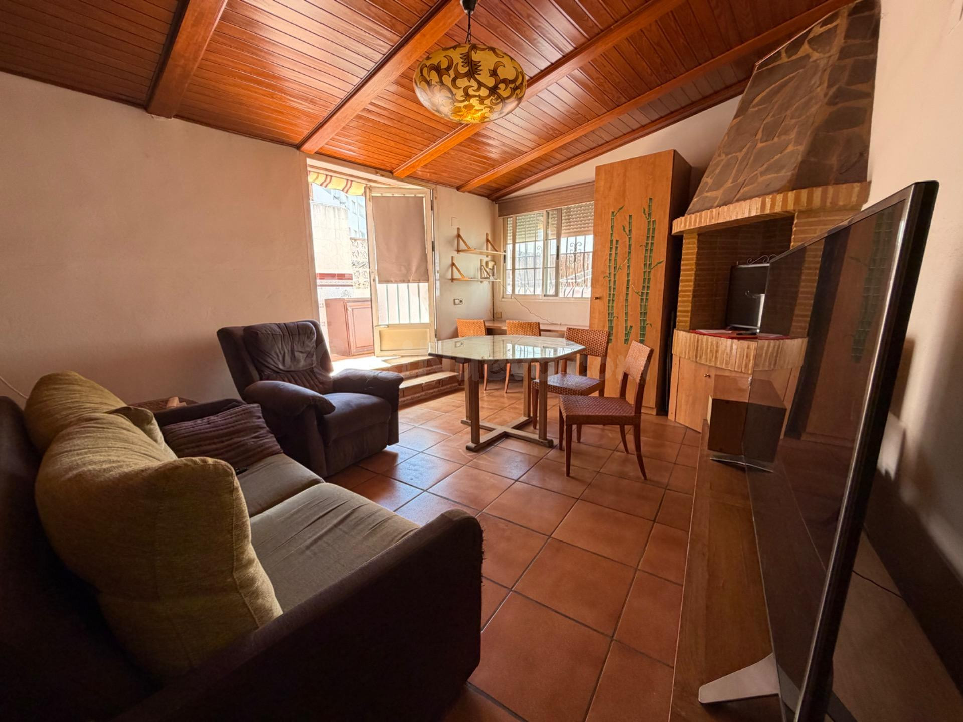 ESPECTACULAR PISO DE 180 M2 EN UNA MUY BUENA ZONA DE LLLIRIA