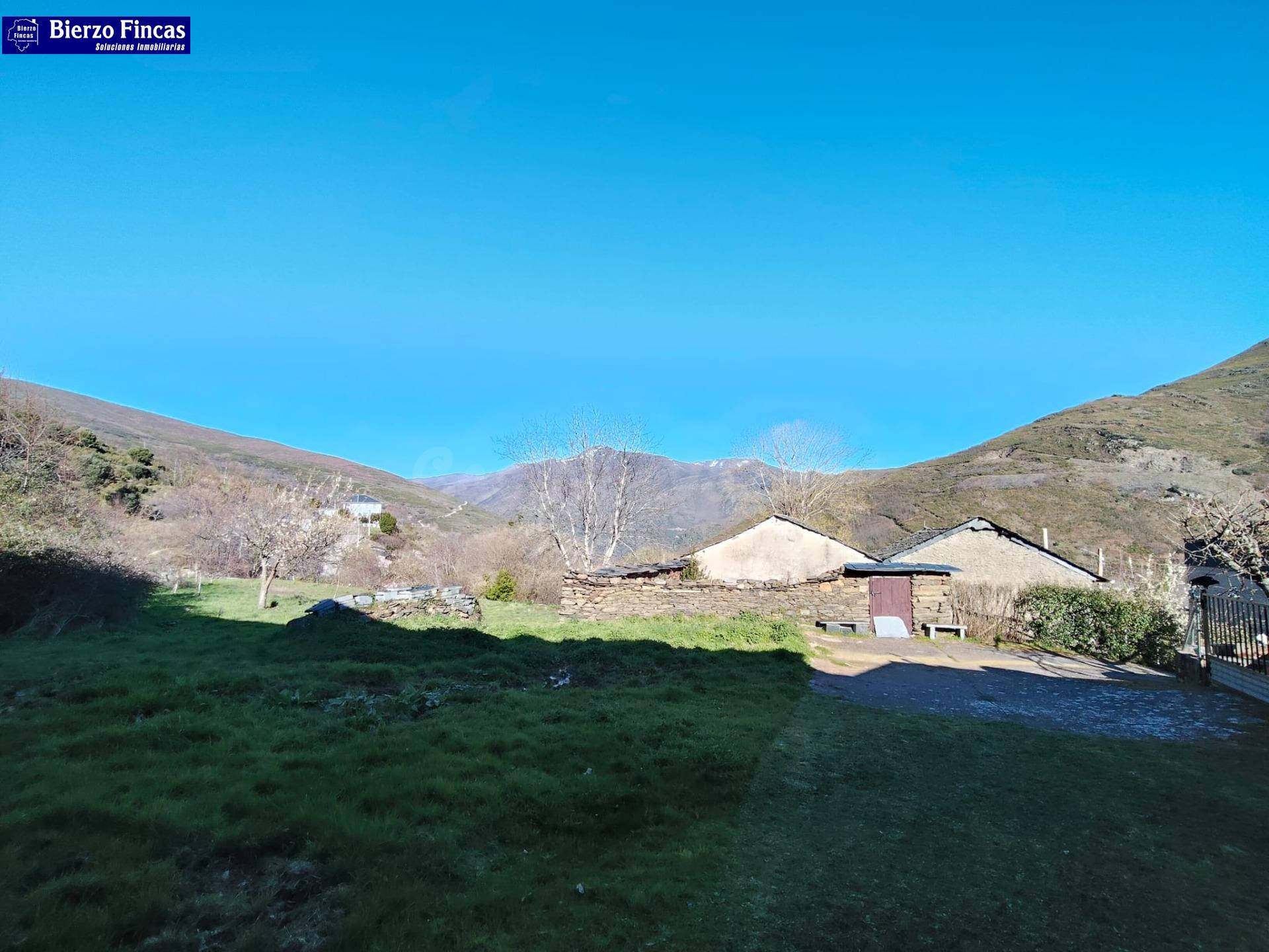 SE VENDE CONSTRUCCIÓN EN LOMBA, LA CABRERA - foto 4