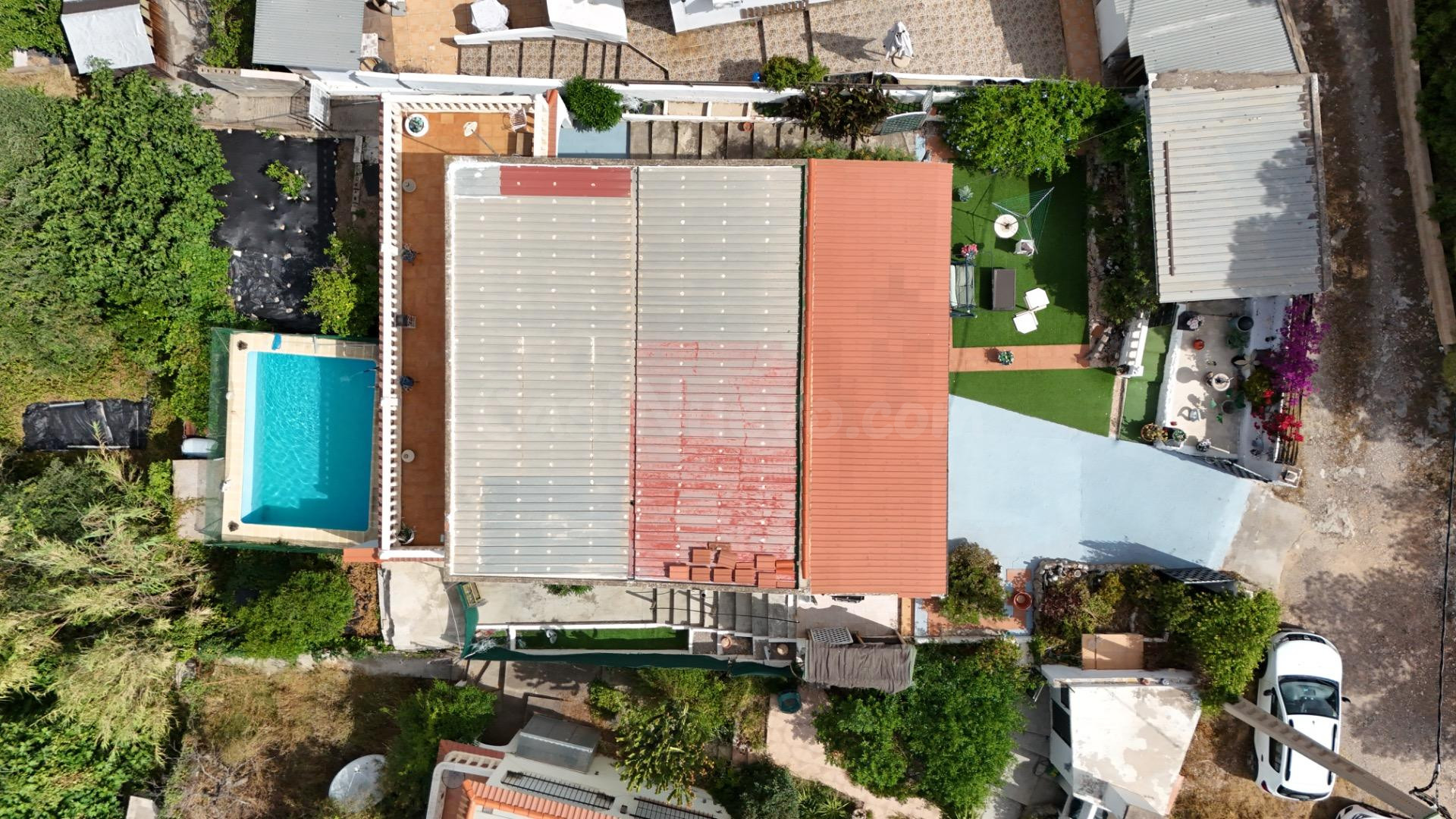 INTERESANTE CHALET EN CASINOS - foto 4