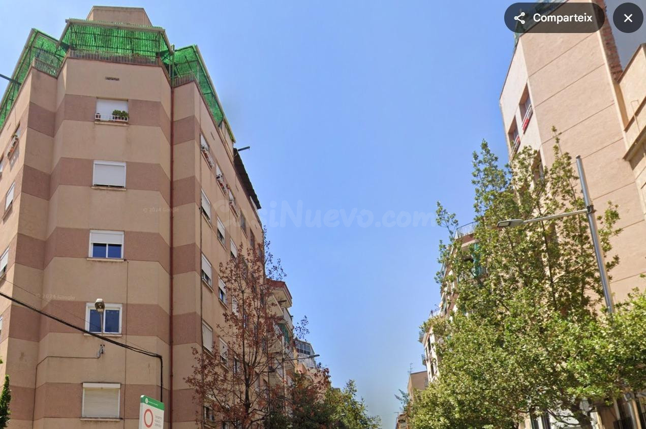 Acogedor Ático en La Torrassa, Hospitalet de Llobregat por s - foto 4