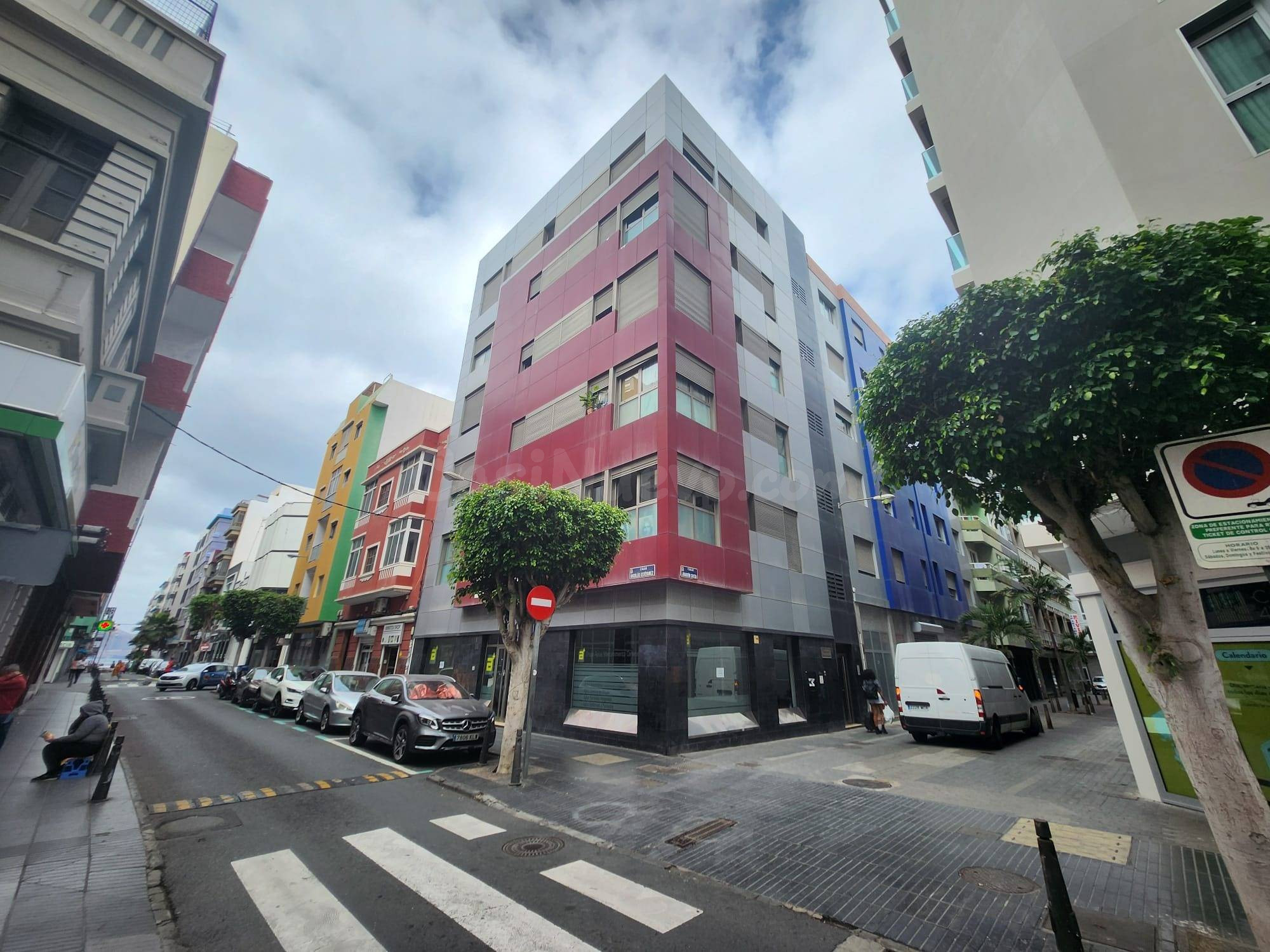 Local comercial en Nicolás Estevanez-Las Canteras - foto 3