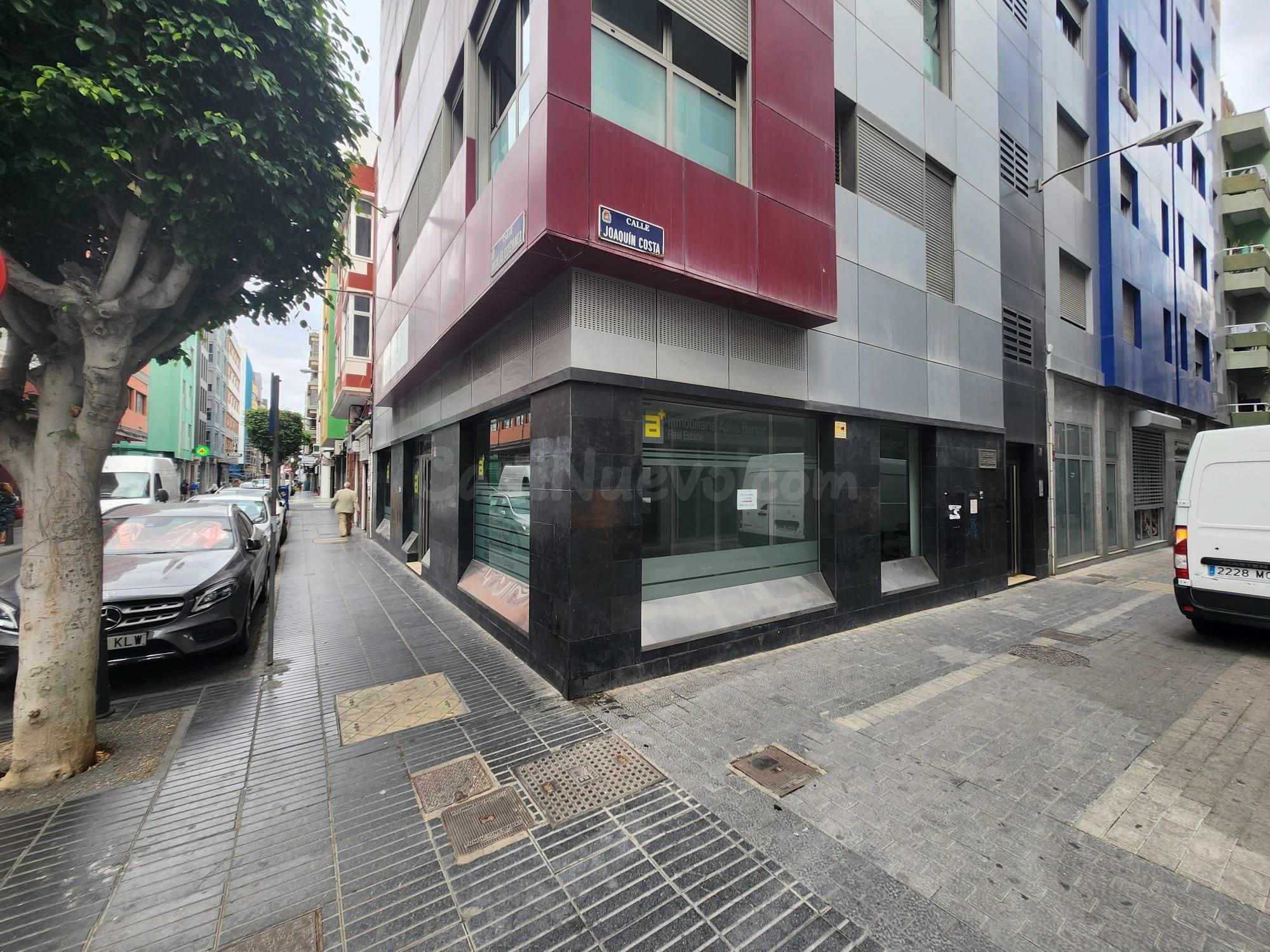 Local comercial en Nicolás Estevanez-Las Canteras - foto 4
