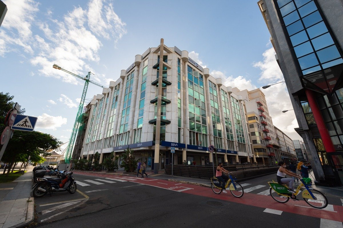 Oficina en alquiler o venta en Edificio Internacional, Santa Catalina