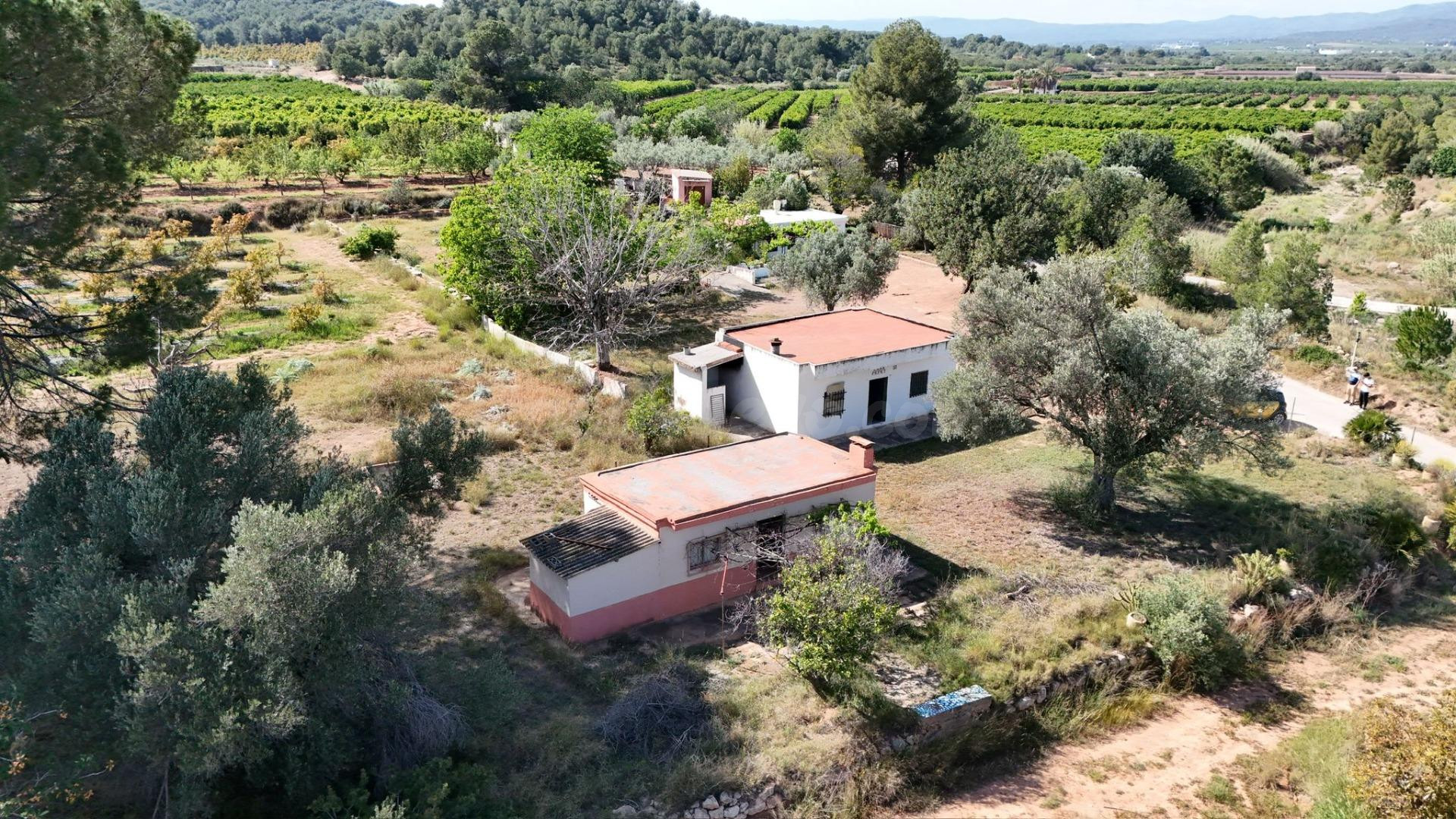 2 CASETAS DE CAMPO CON TERRENO EN OLOCAU