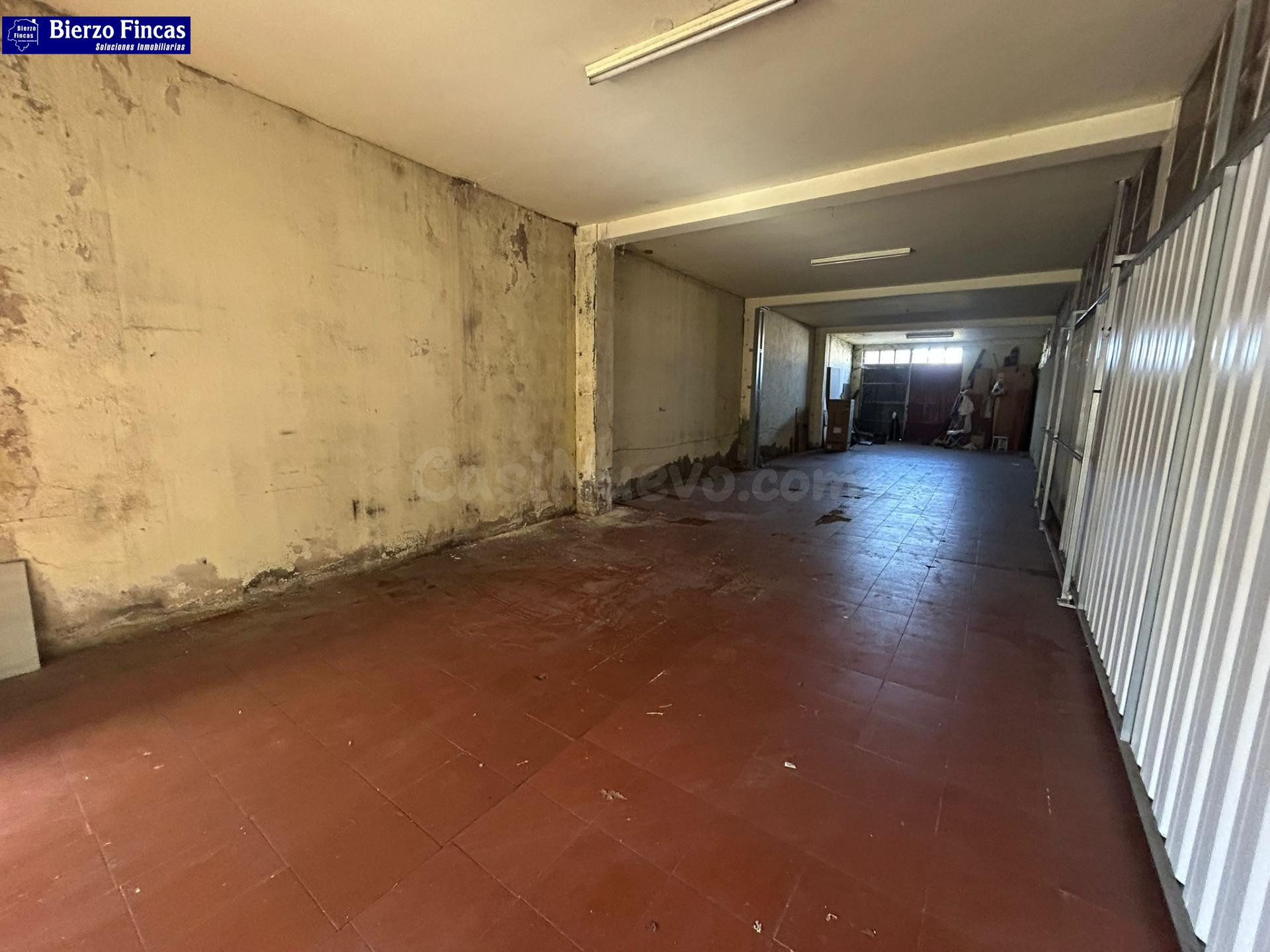 SE ALQUILA ALMACÉN EN AVENIDA ASTURIAS