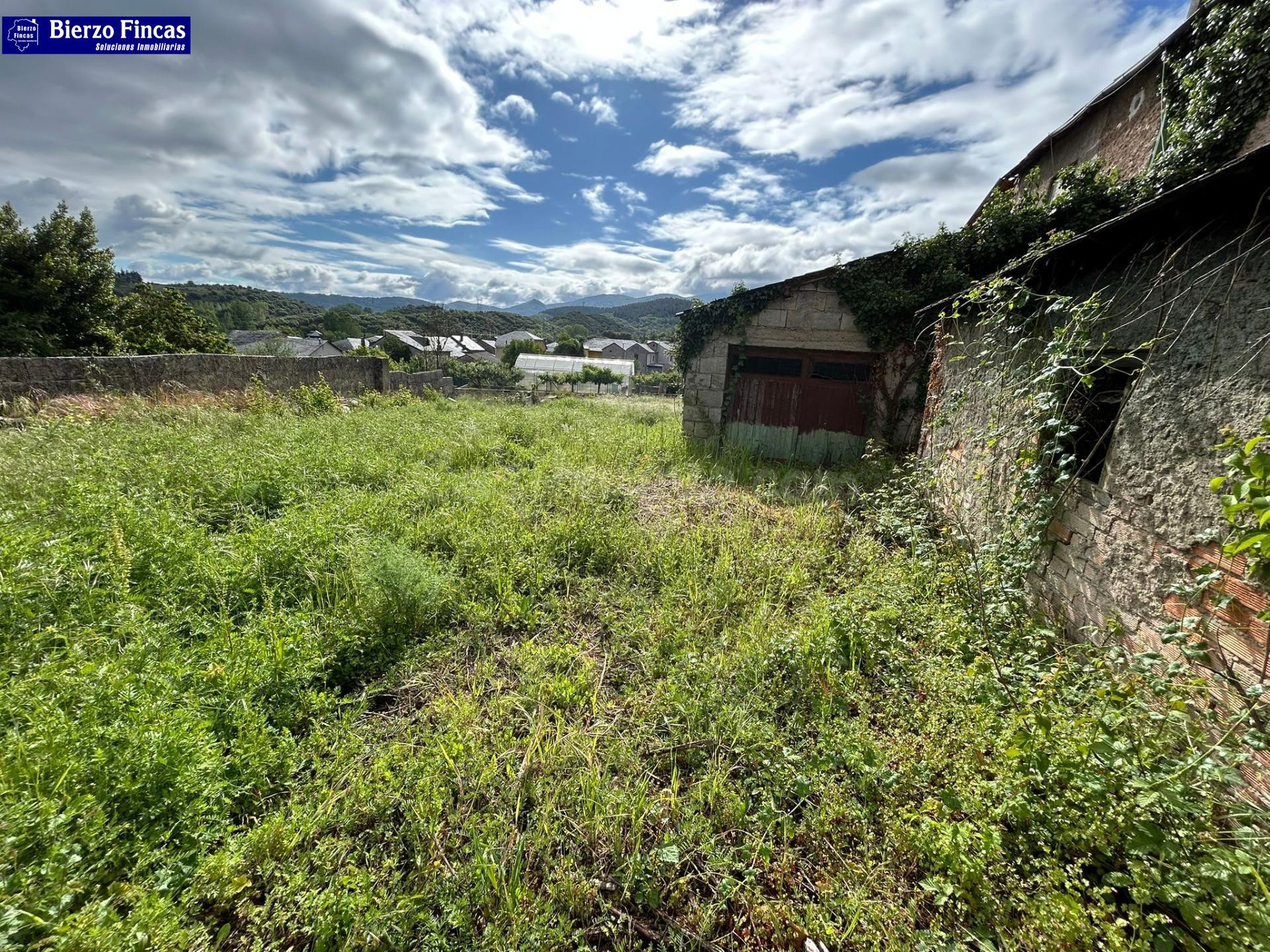 SE VENDE CASA CON TERRENO EN CARUCEDO - foto 4