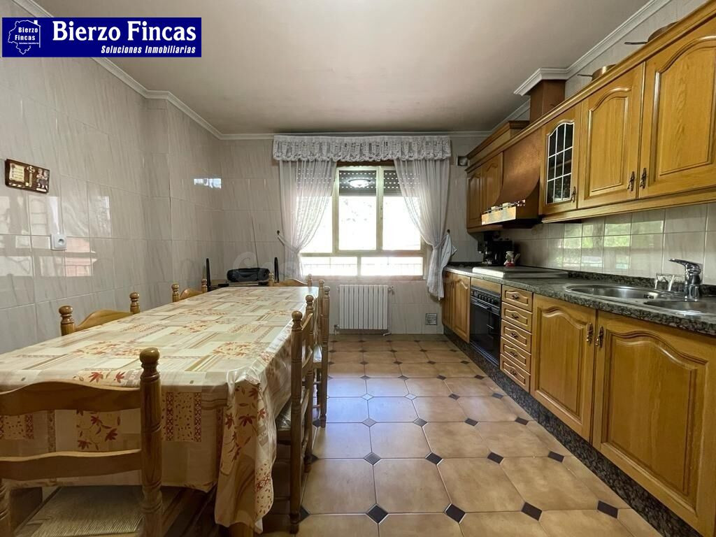 SE VENDE CASA CON PARCELA EN MATARROSA - foto 2